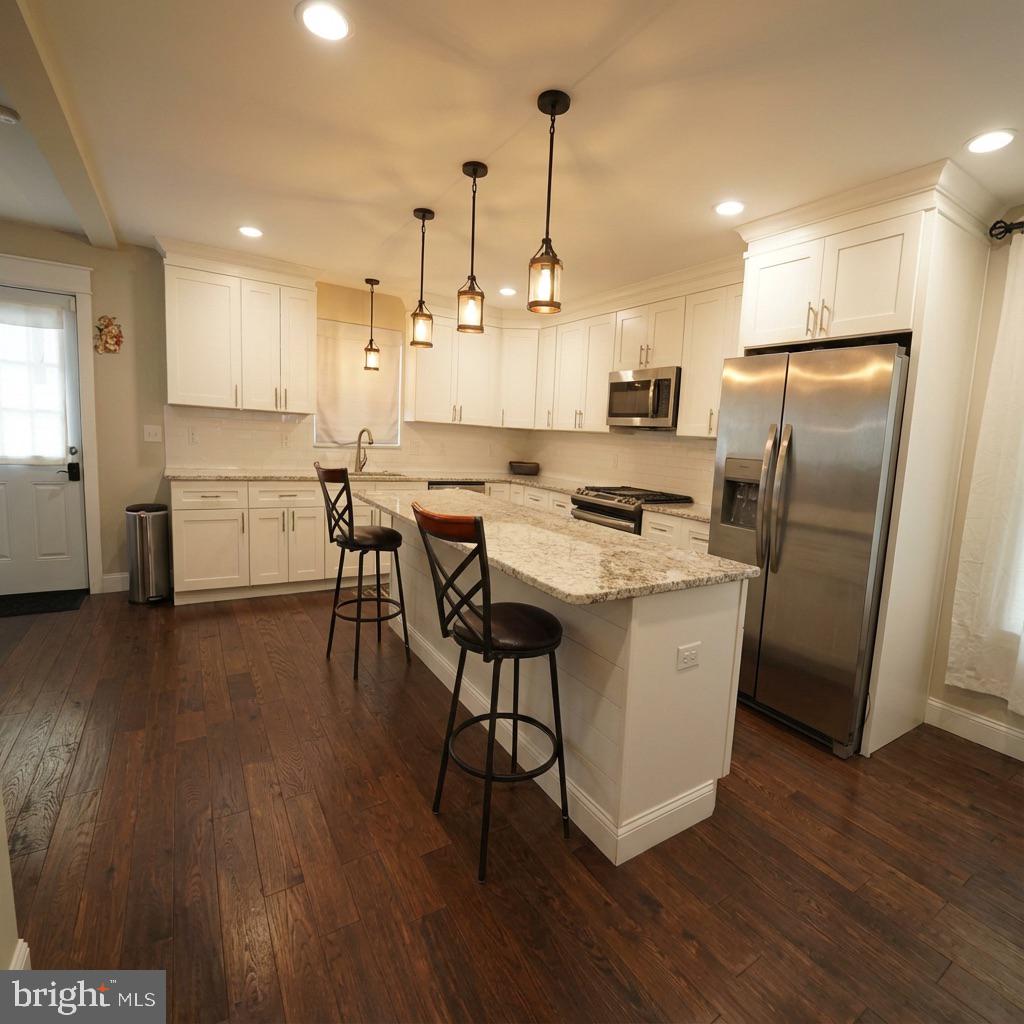 10 W MONROE STREET