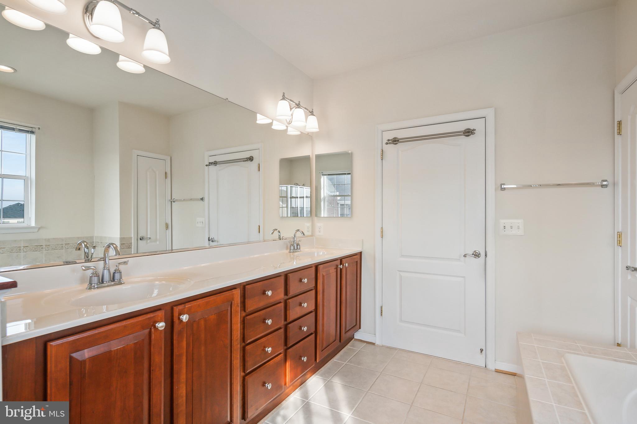 CEDAR RIDGE - Residential