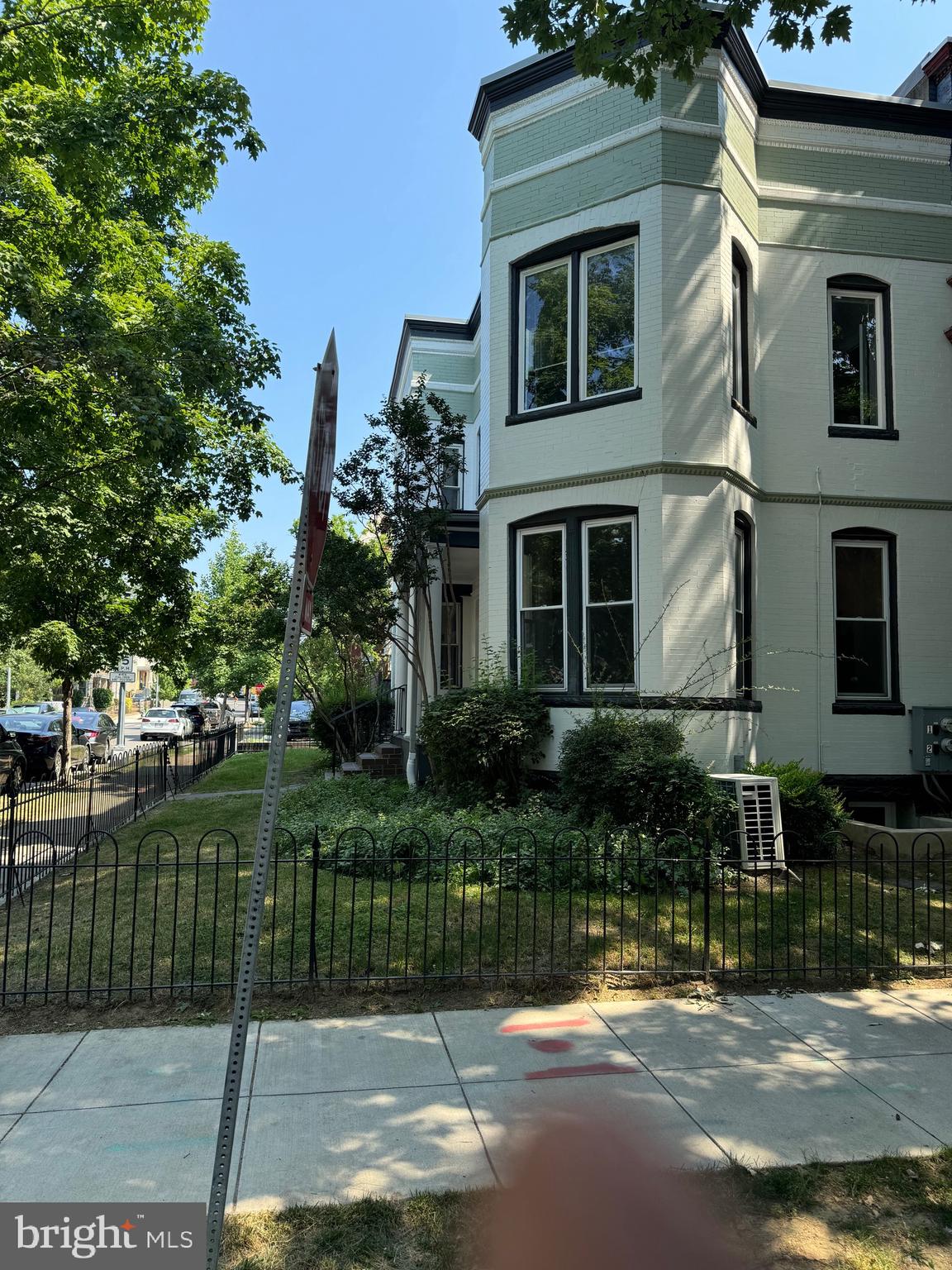 1625 FIRST NE