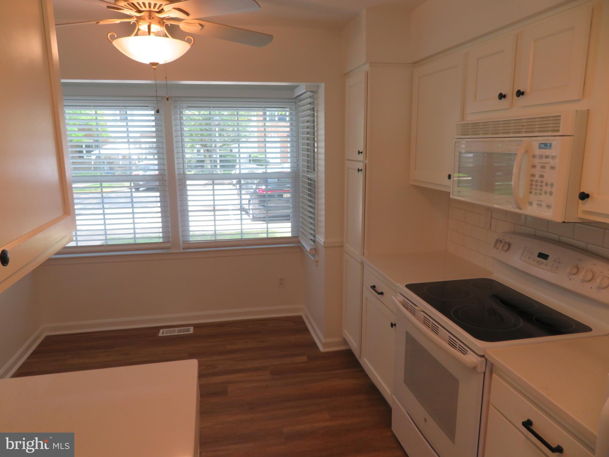 CROFTON SQUARE - Residential Lease