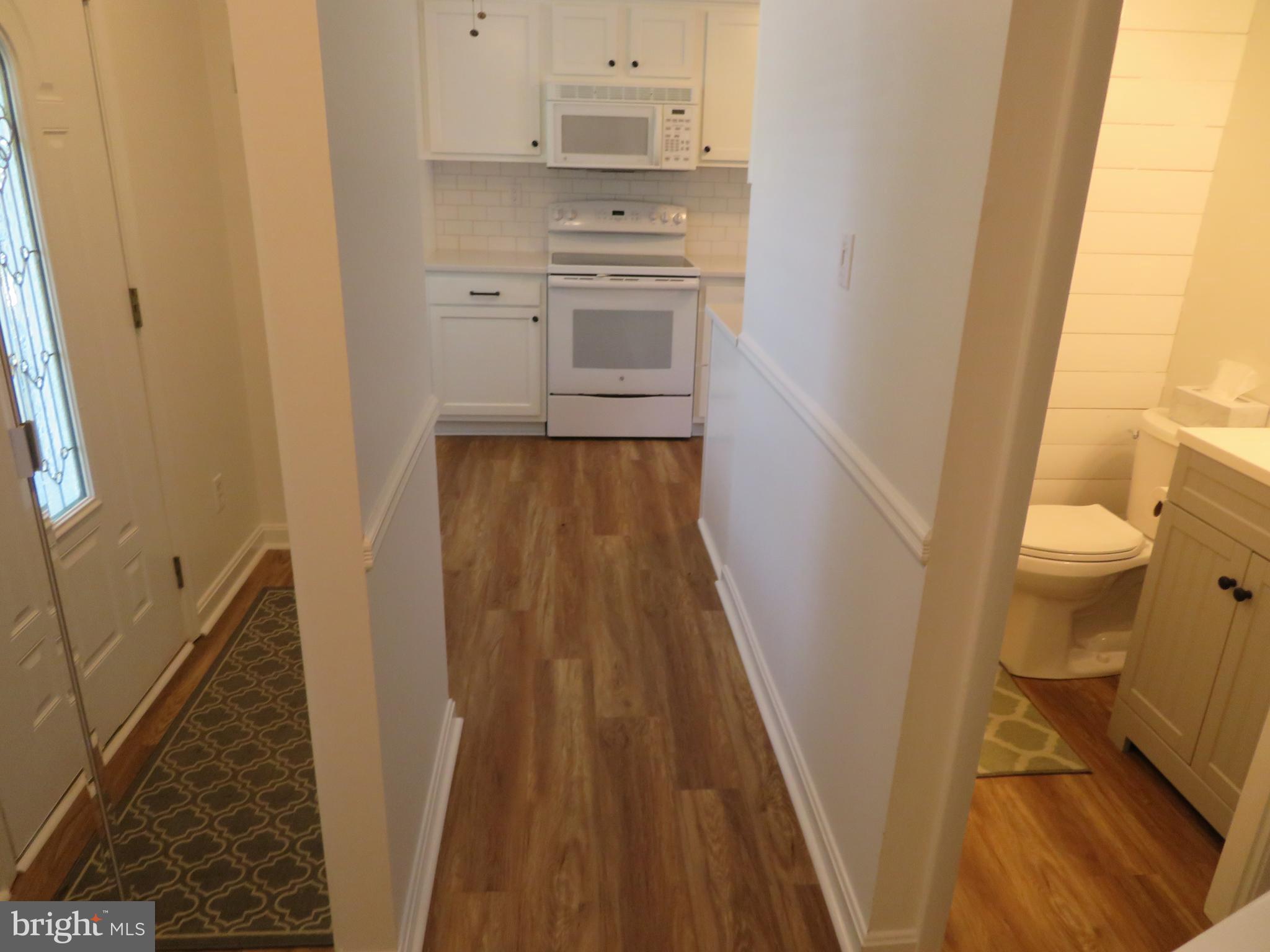 CROFTON SQUARE - Residential Lease