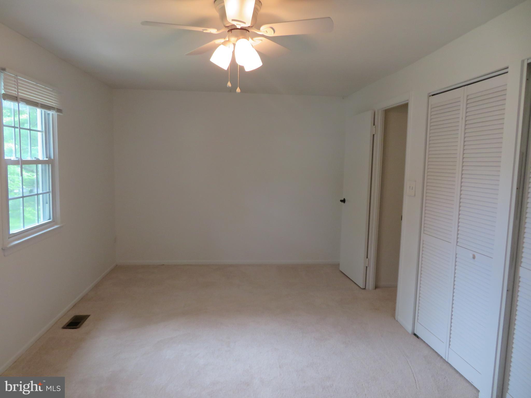 CROFTON SQUARE - Residential Lease