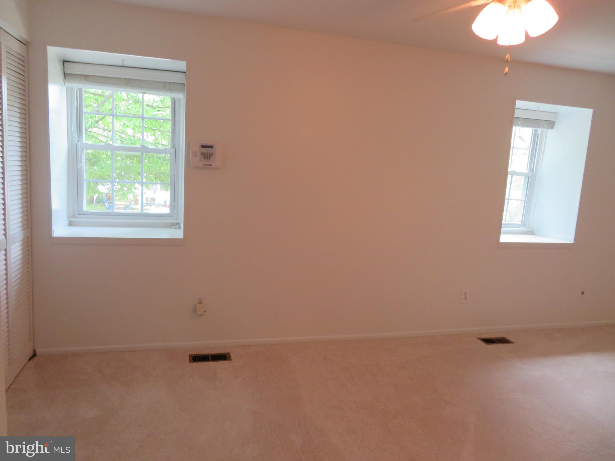 CROFTON SQUARE - Residential Lease