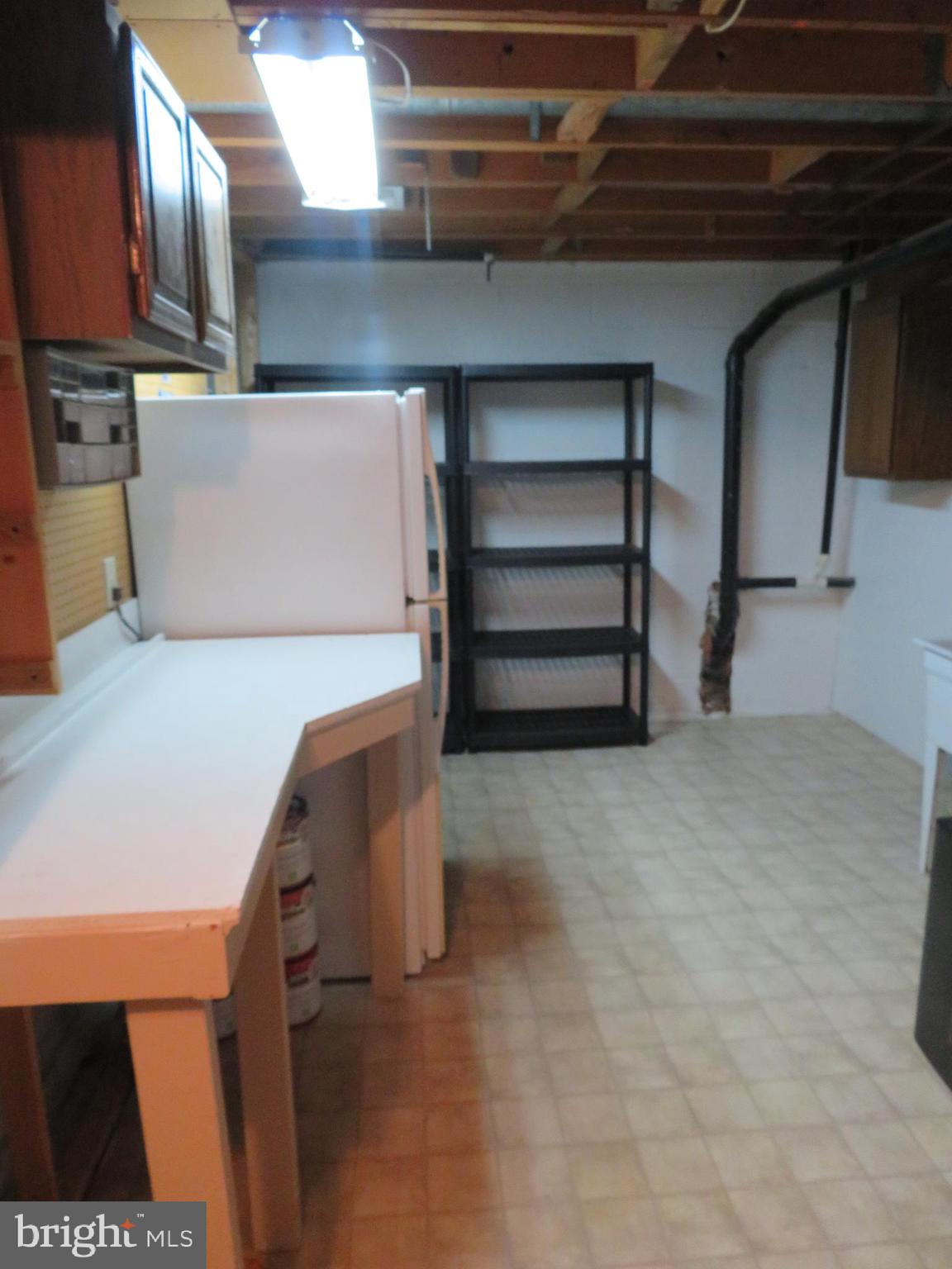 CROFTON SQUARE - Residential Lease