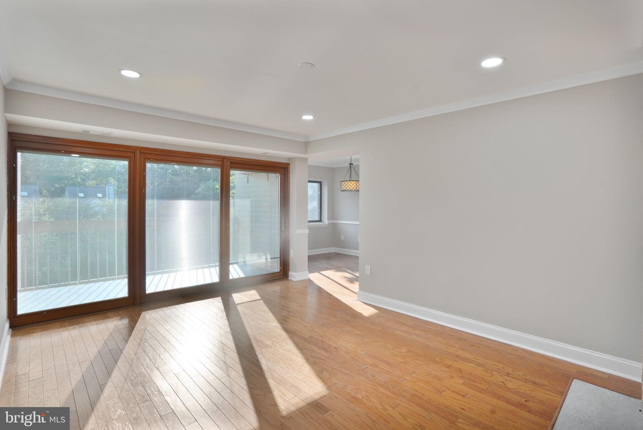 2216 SPRINGWOOD DRIVE 202