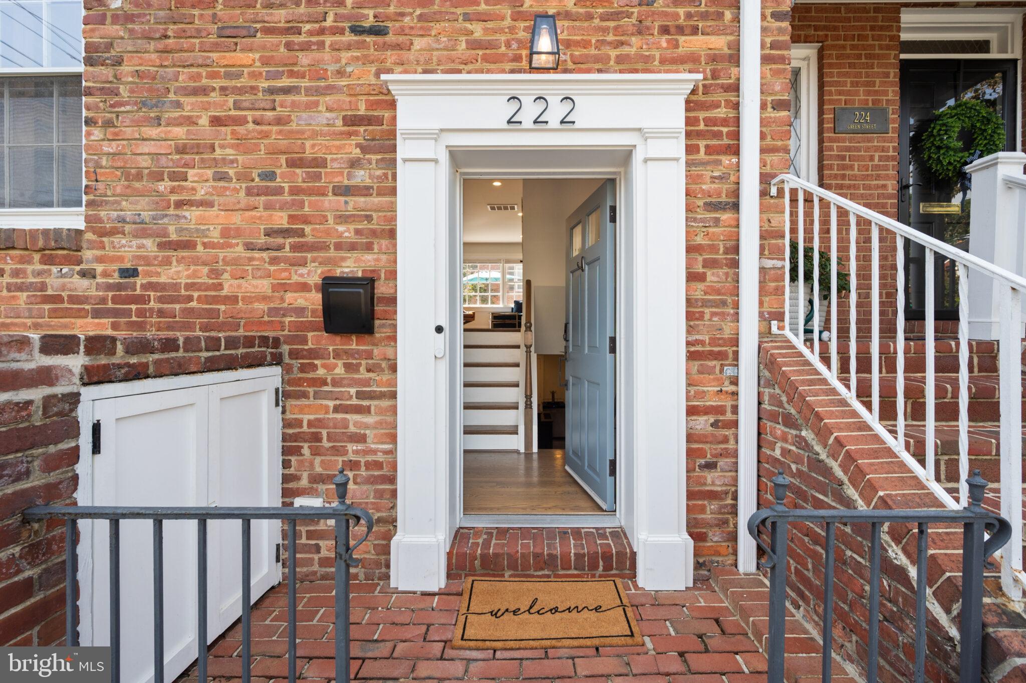 222 GREEN STREET