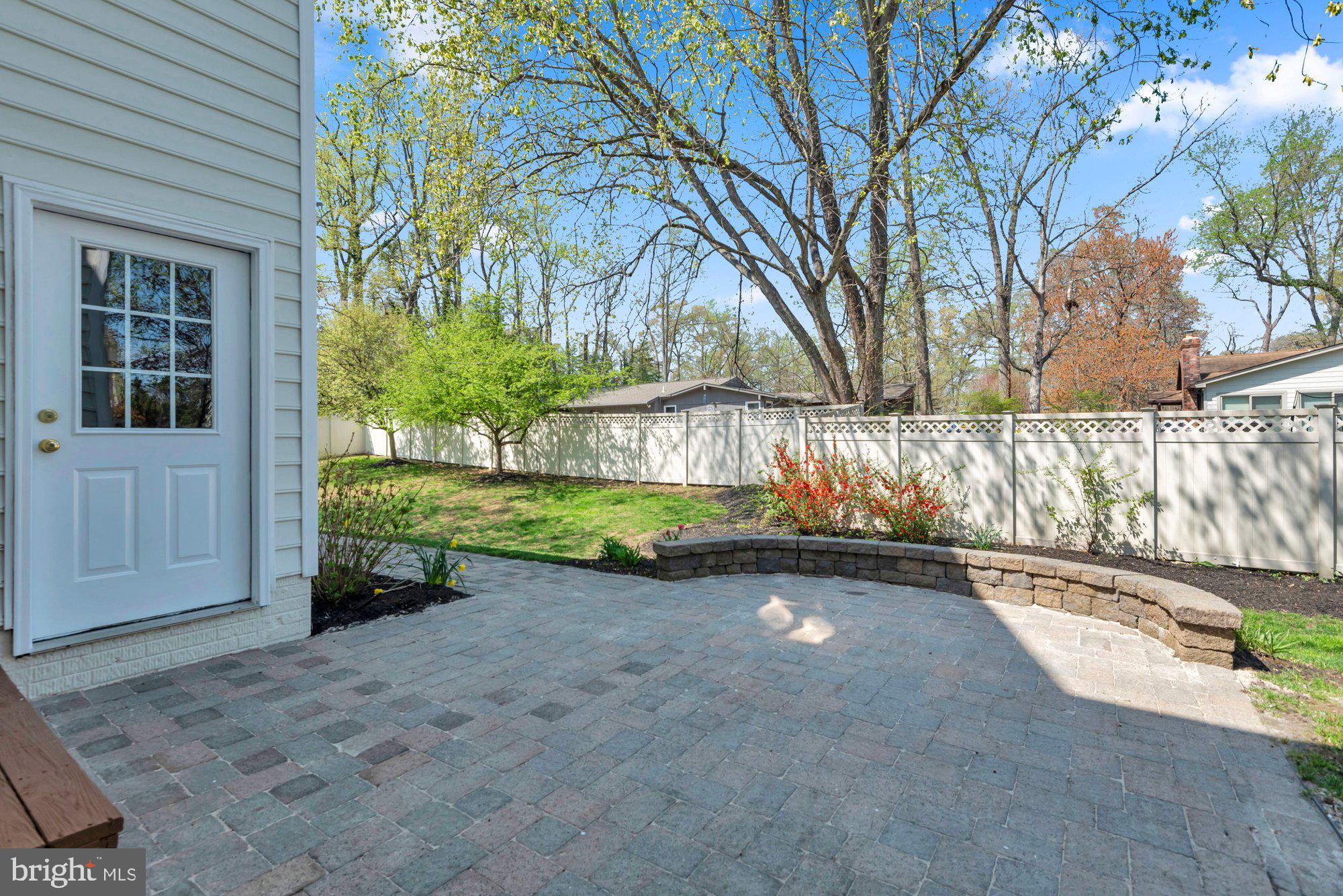 SOUTHDOWN SHORES - Residential