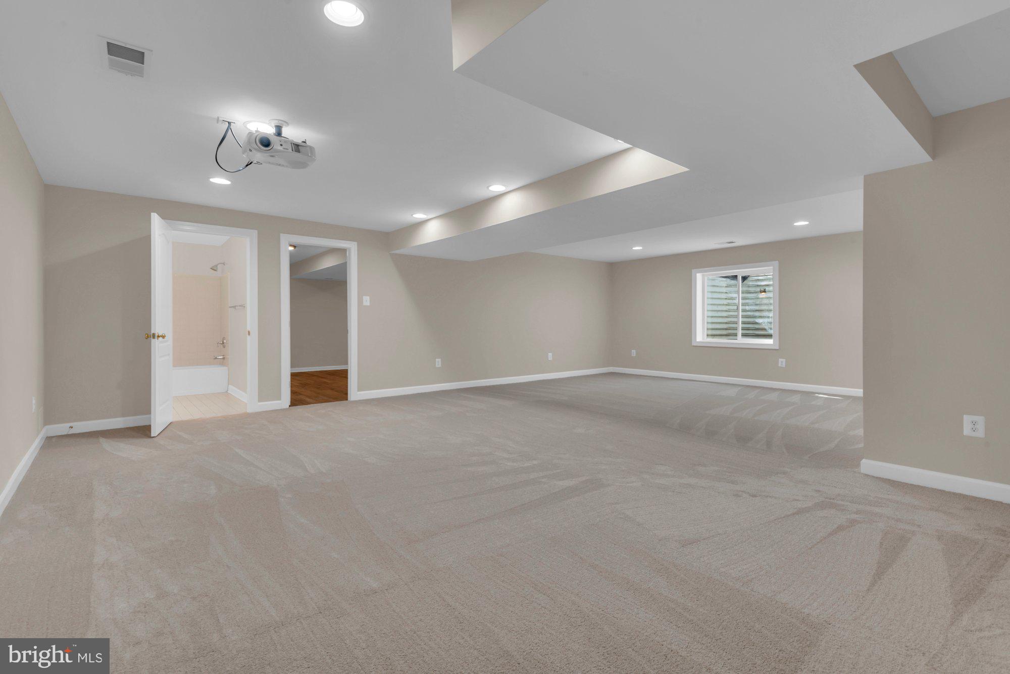 SOUTHDOWN SHORES - Residential