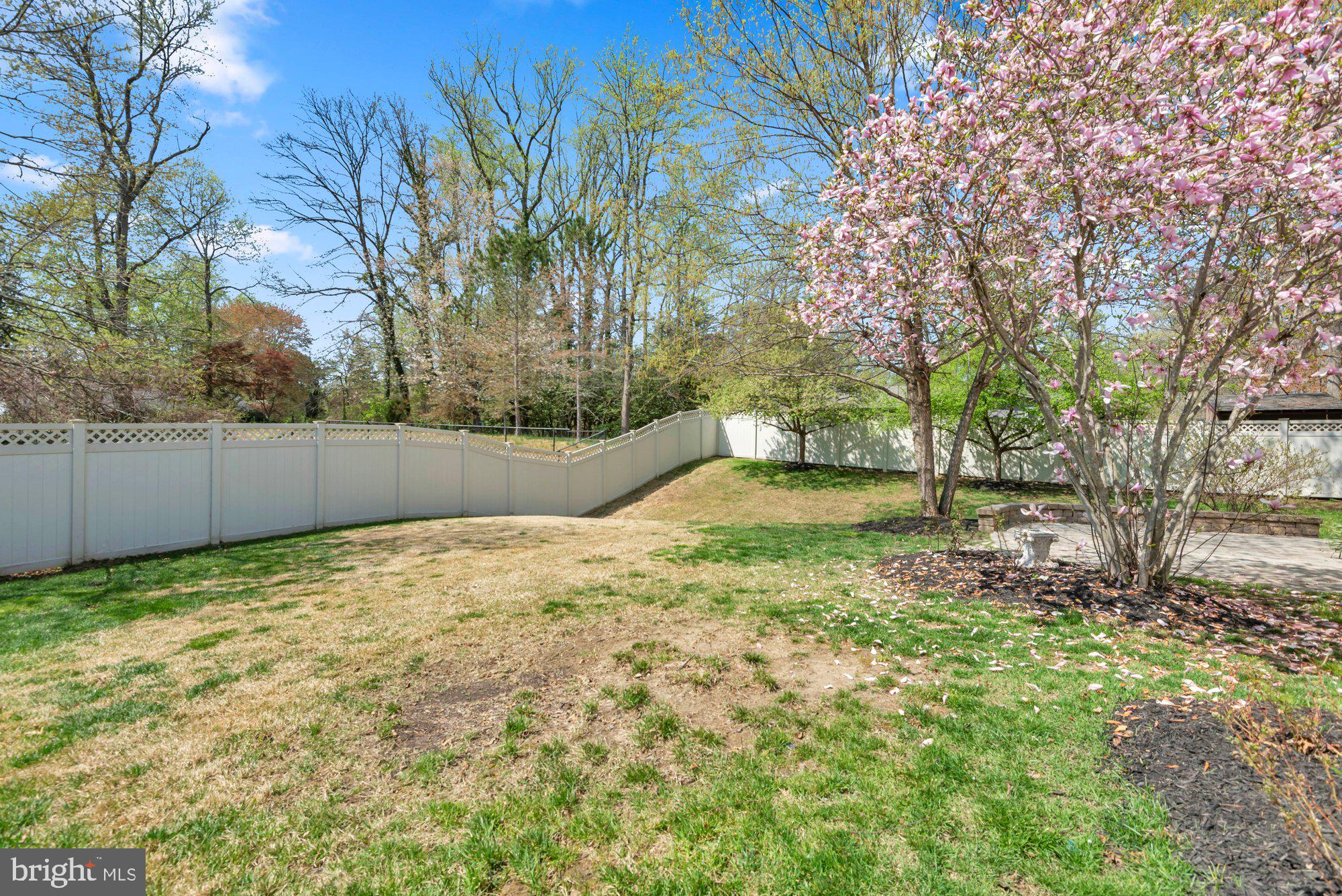 SOUTHDOWN SHORES - Residential