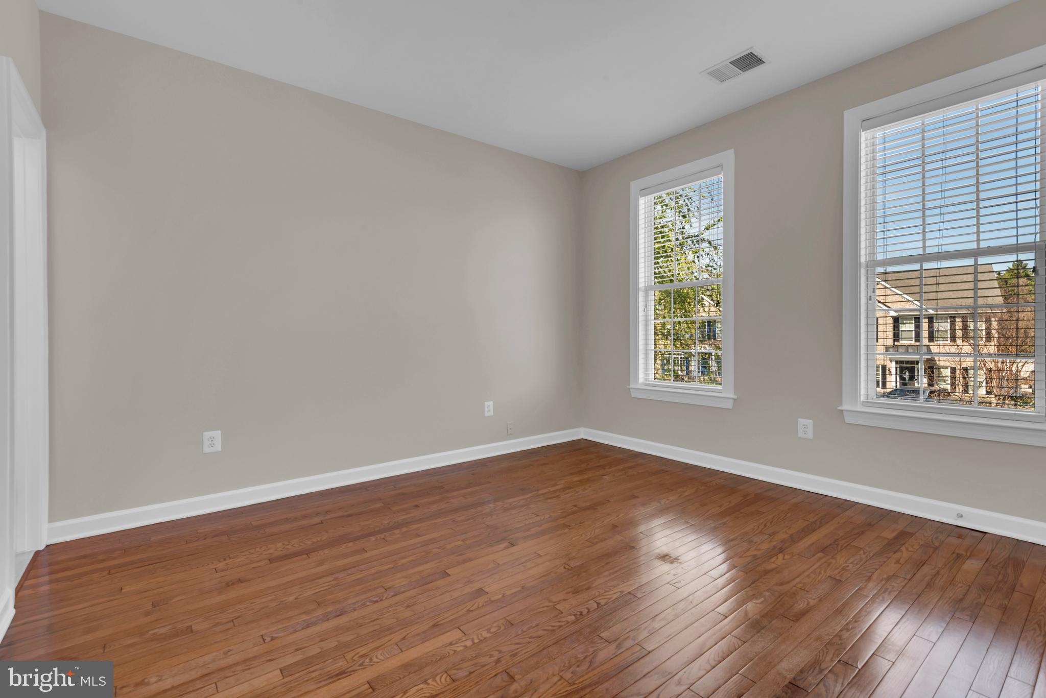 SOUTHDOWN SHORES - Residential