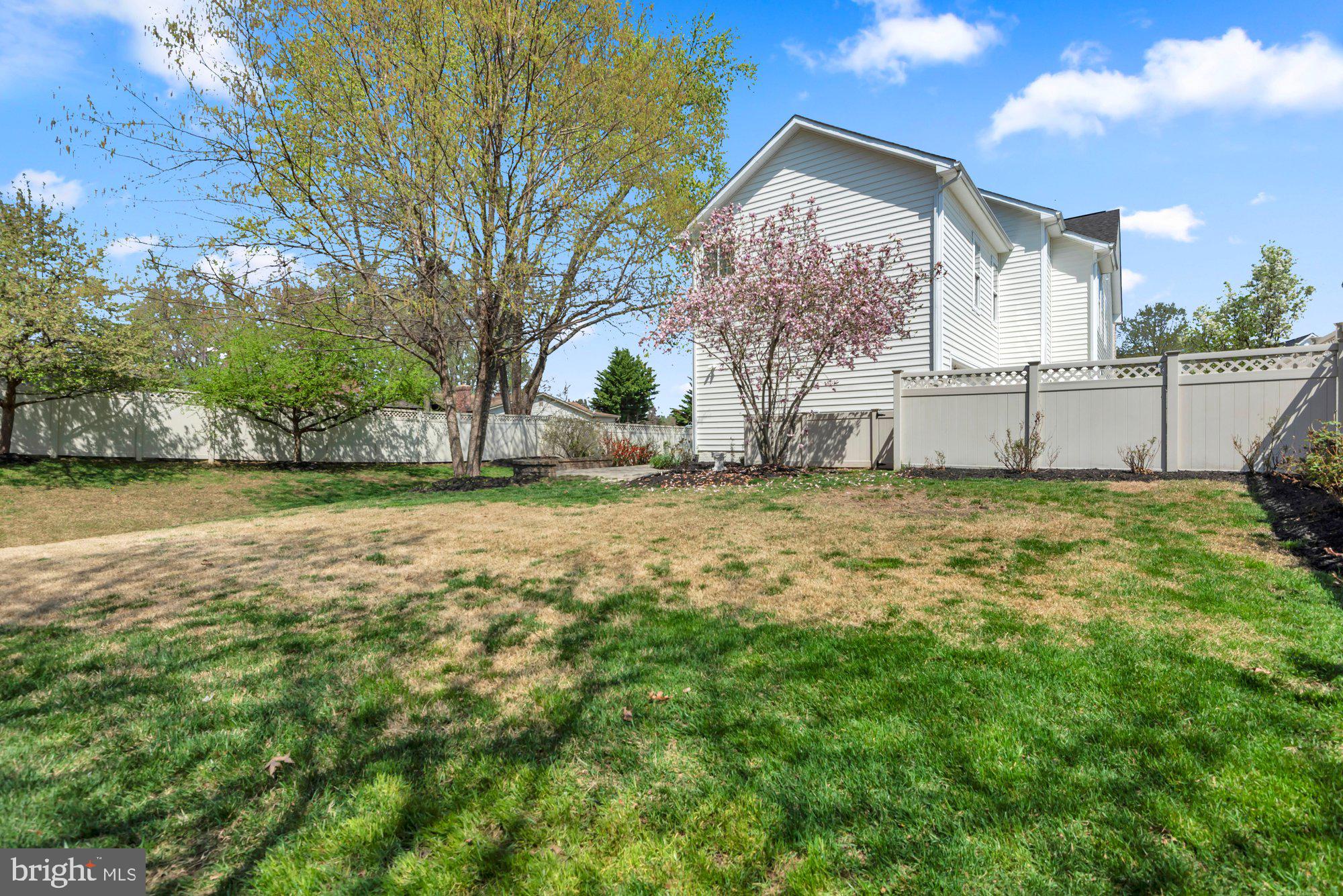 SOUTHDOWN SHORES - Residential