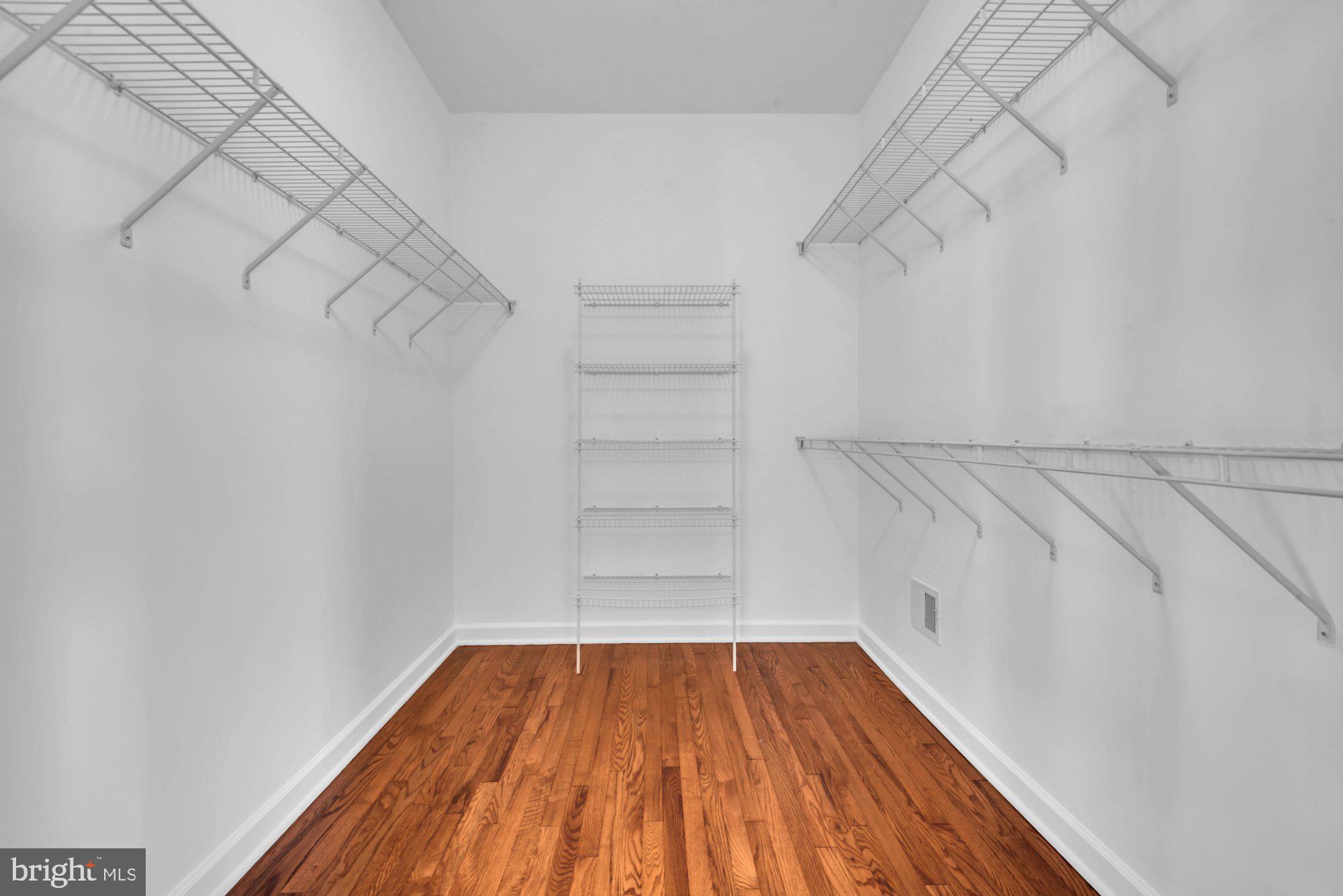 SOUTHDOWN SHORES - Residential