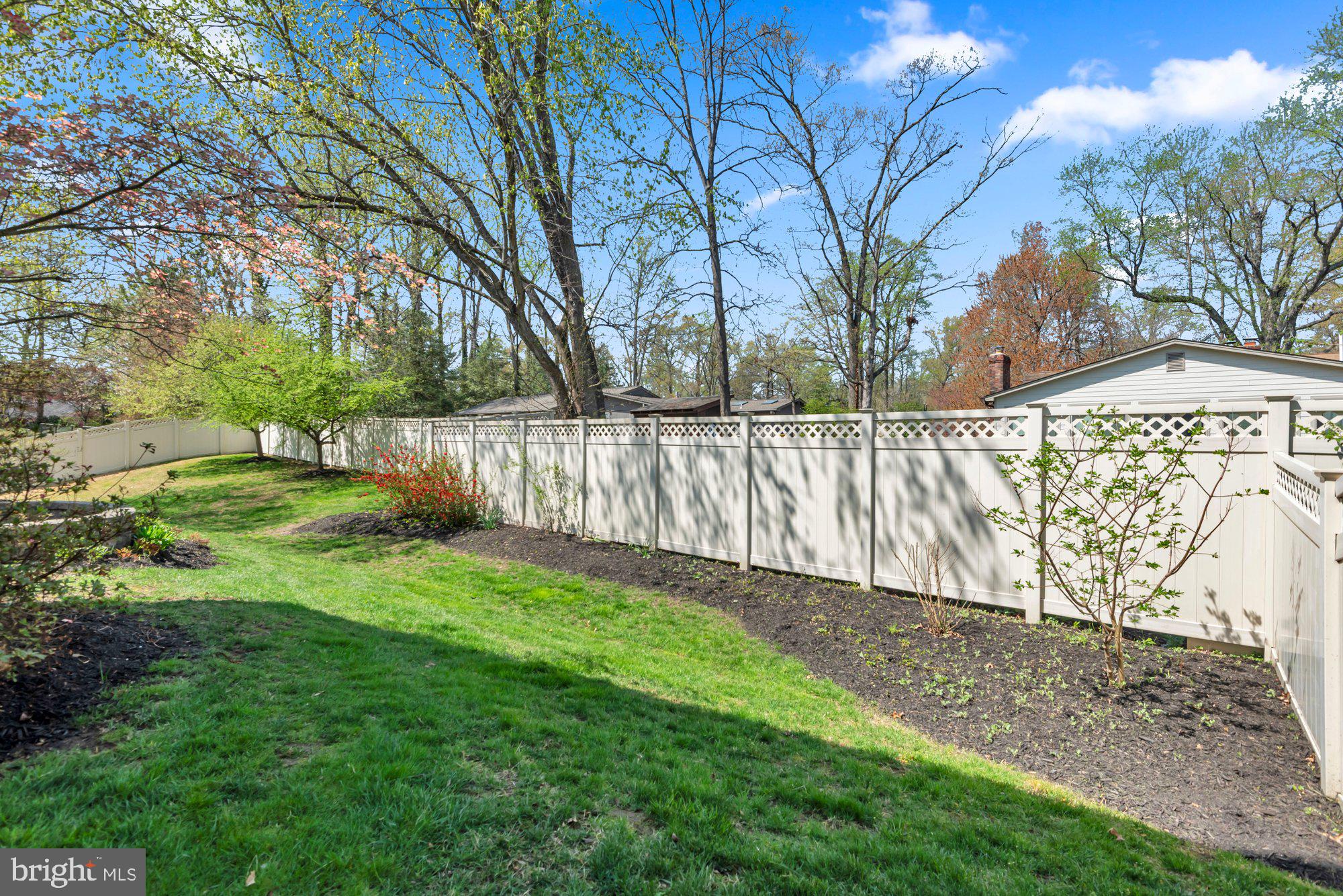 SOUTHDOWN SHORES - Residential