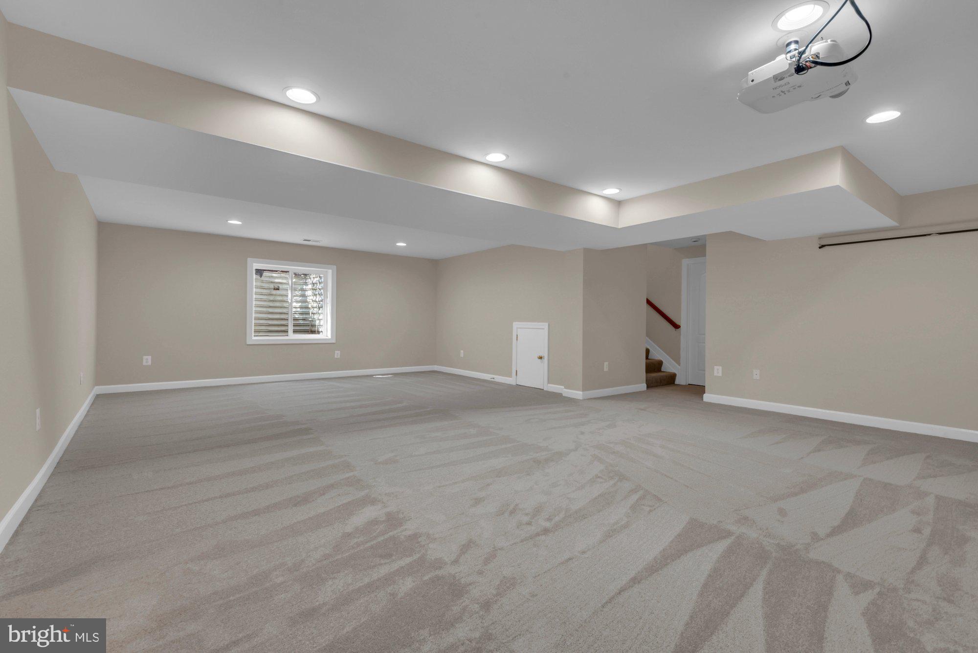 SOUTHDOWN SHORES - Residential