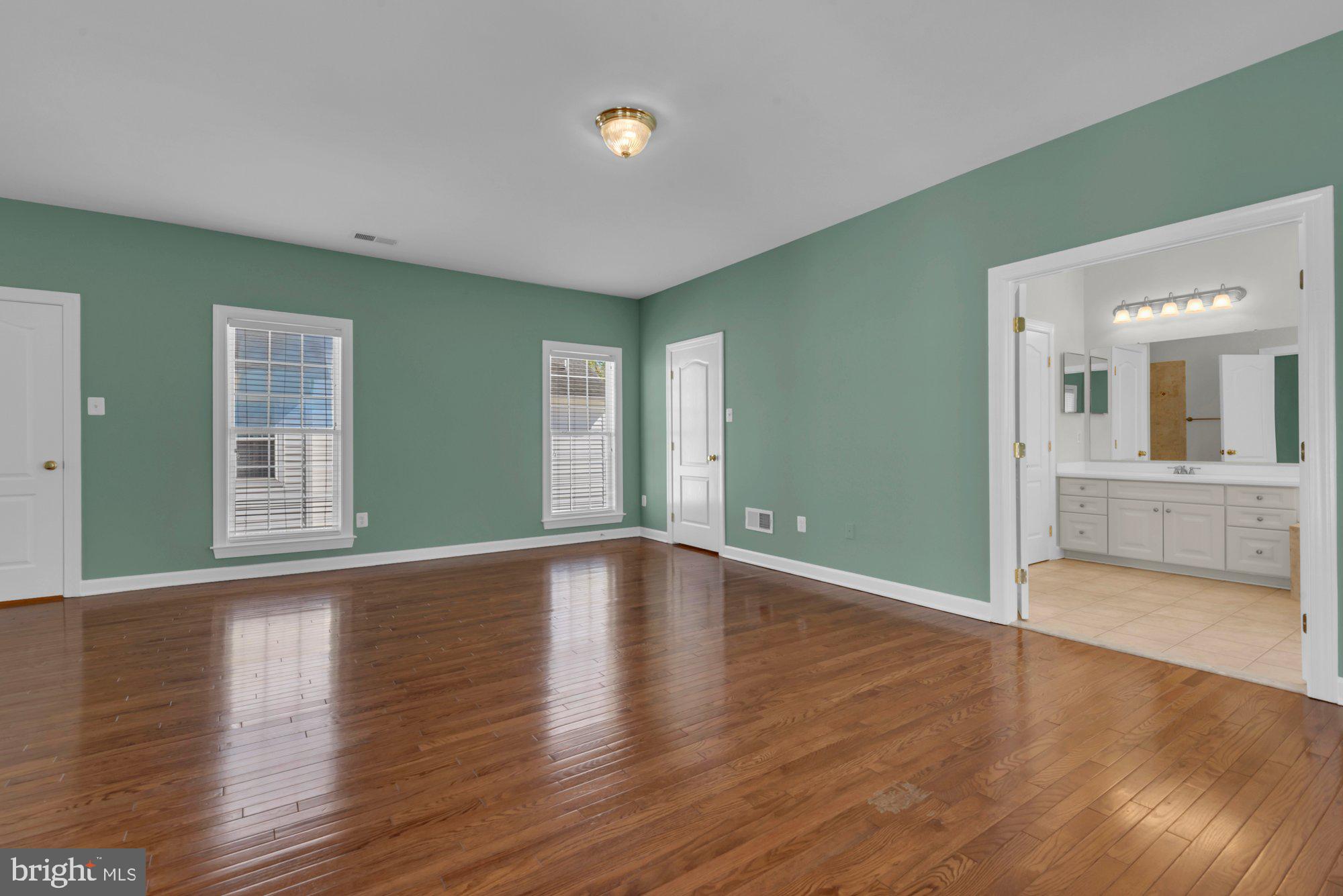 SOUTHDOWN SHORES - Residential