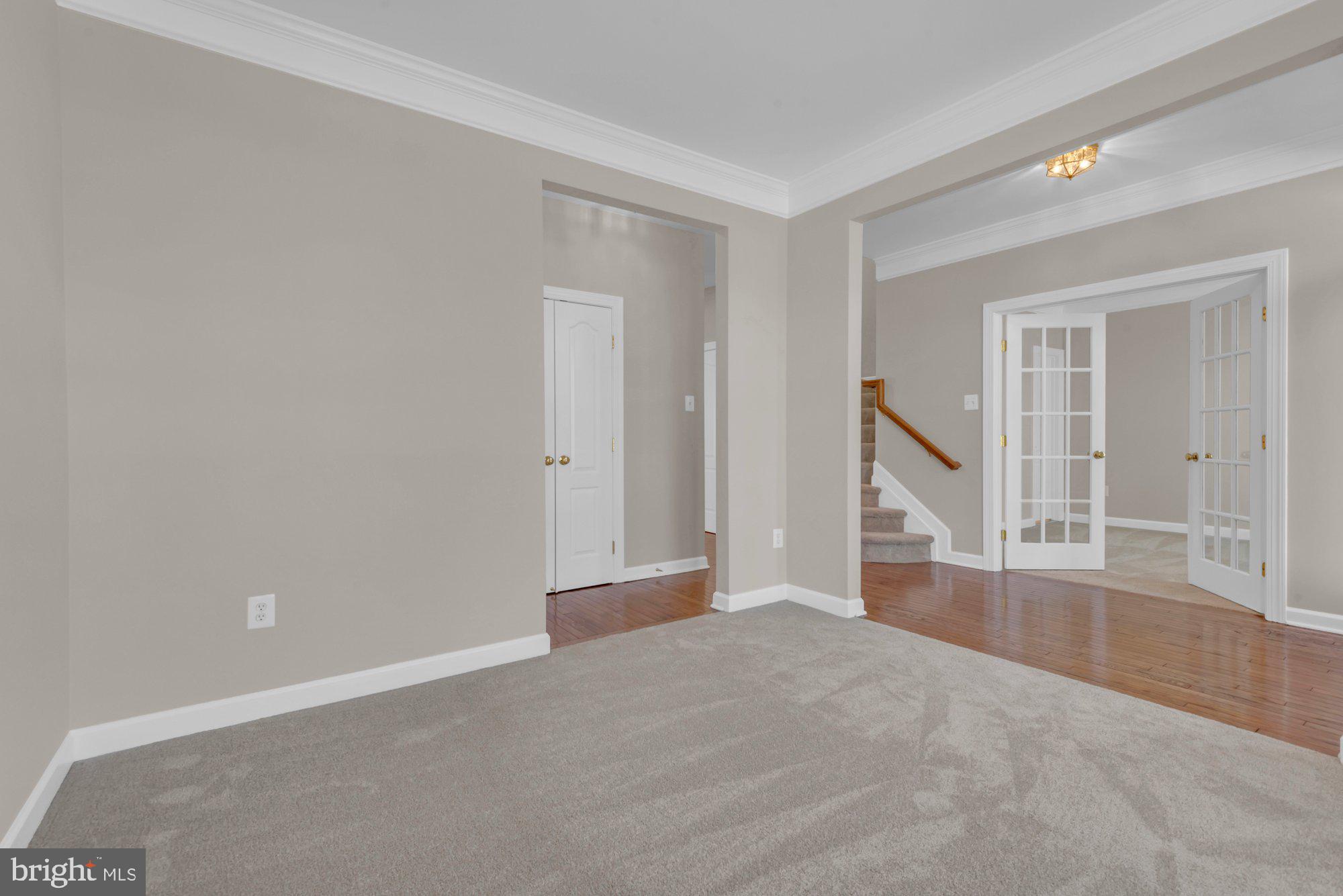 SOUTHDOWN SHORES - Residential