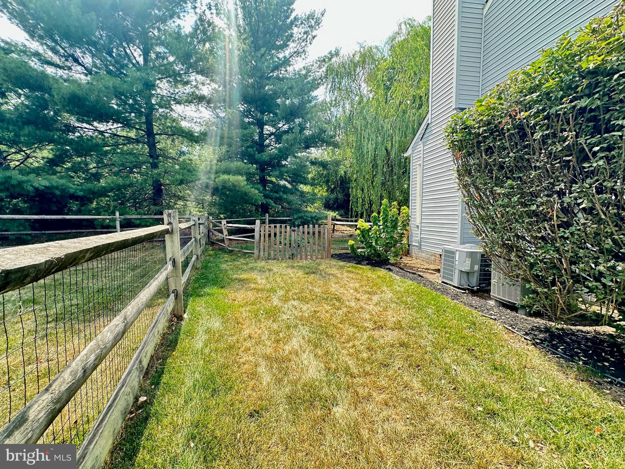 WELLINGTON/CLOVERHILL - Residential