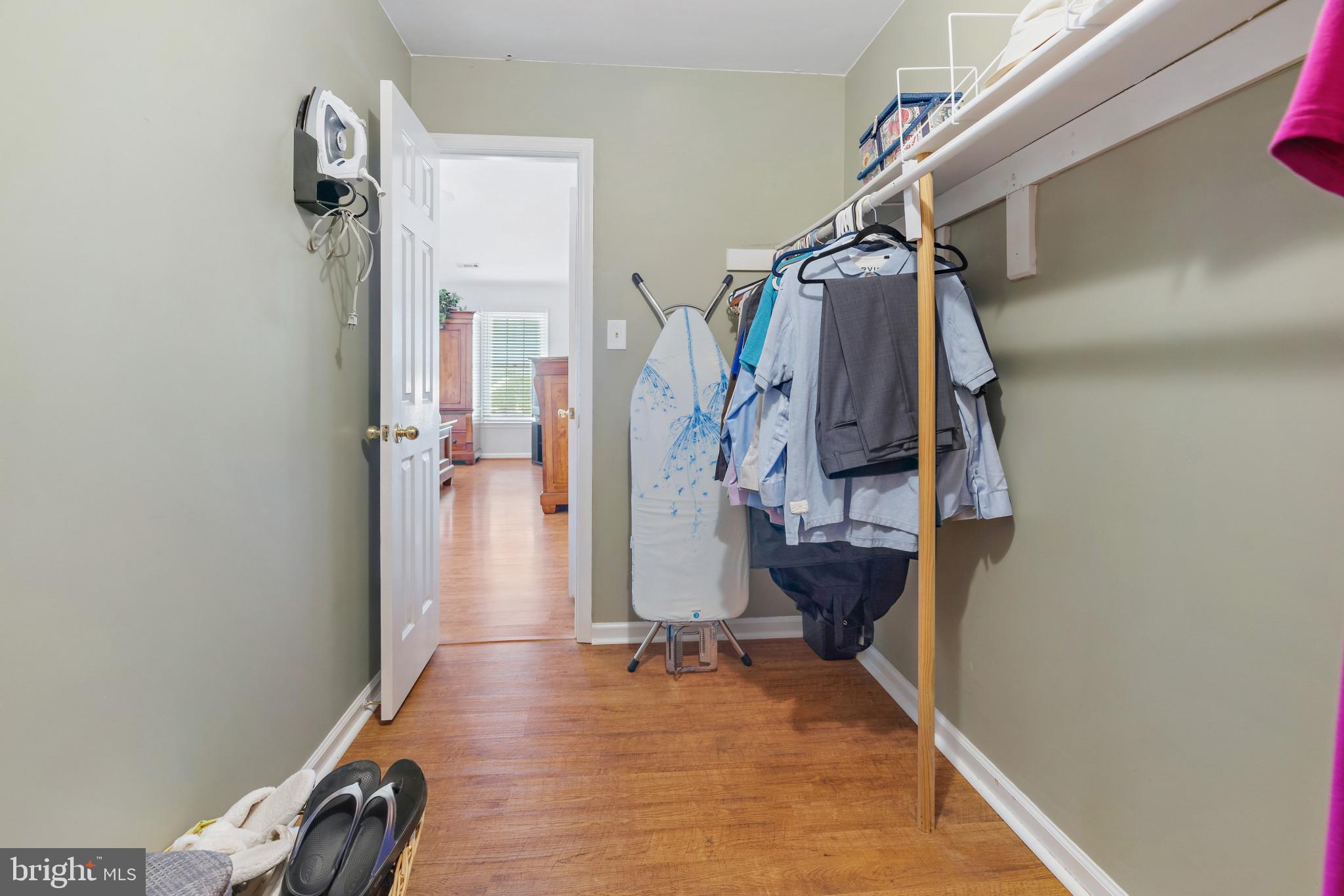 WELLINGTON/CLOVERHILL - Residential