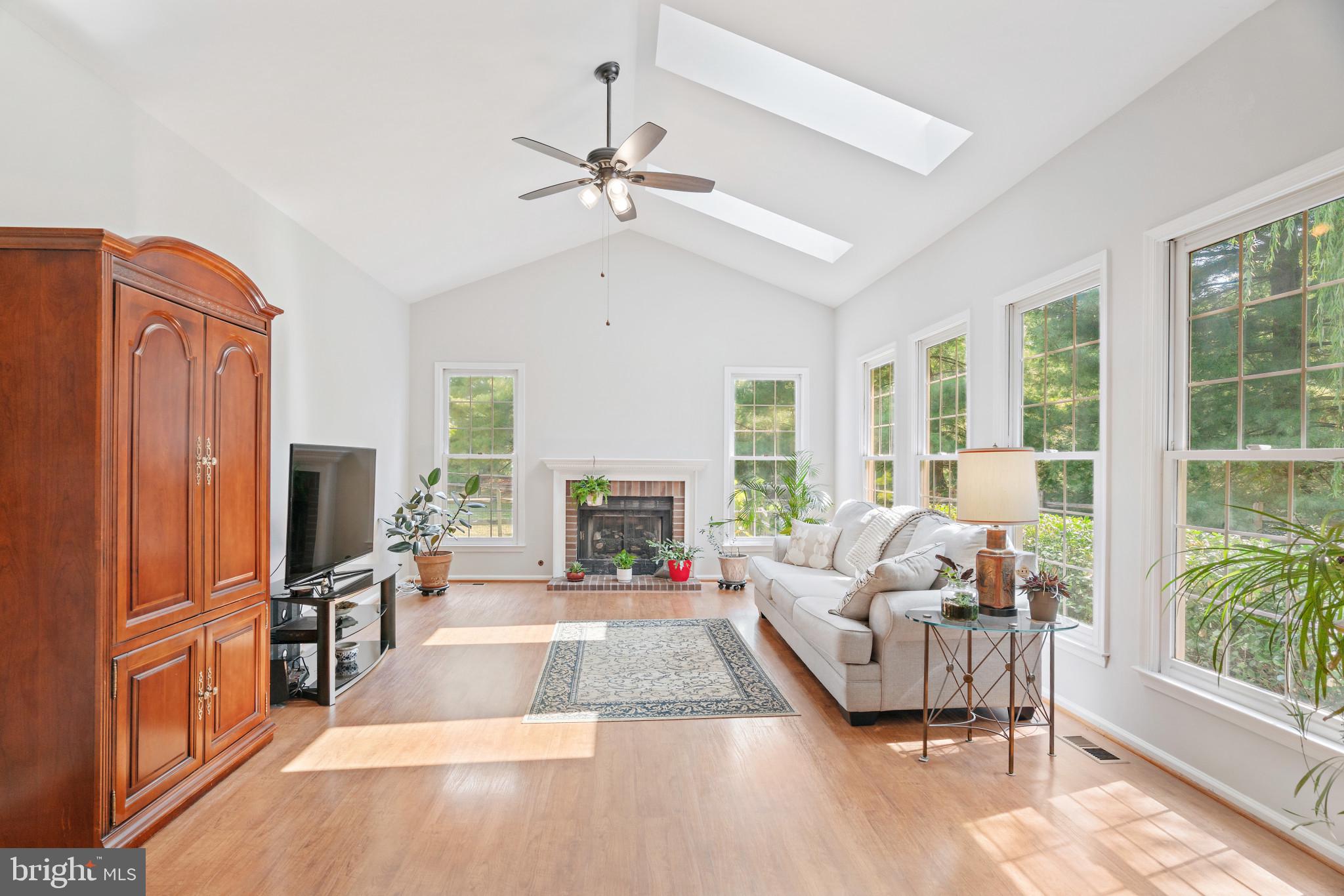 WELLINGTON/CLOVERHILL - Residential