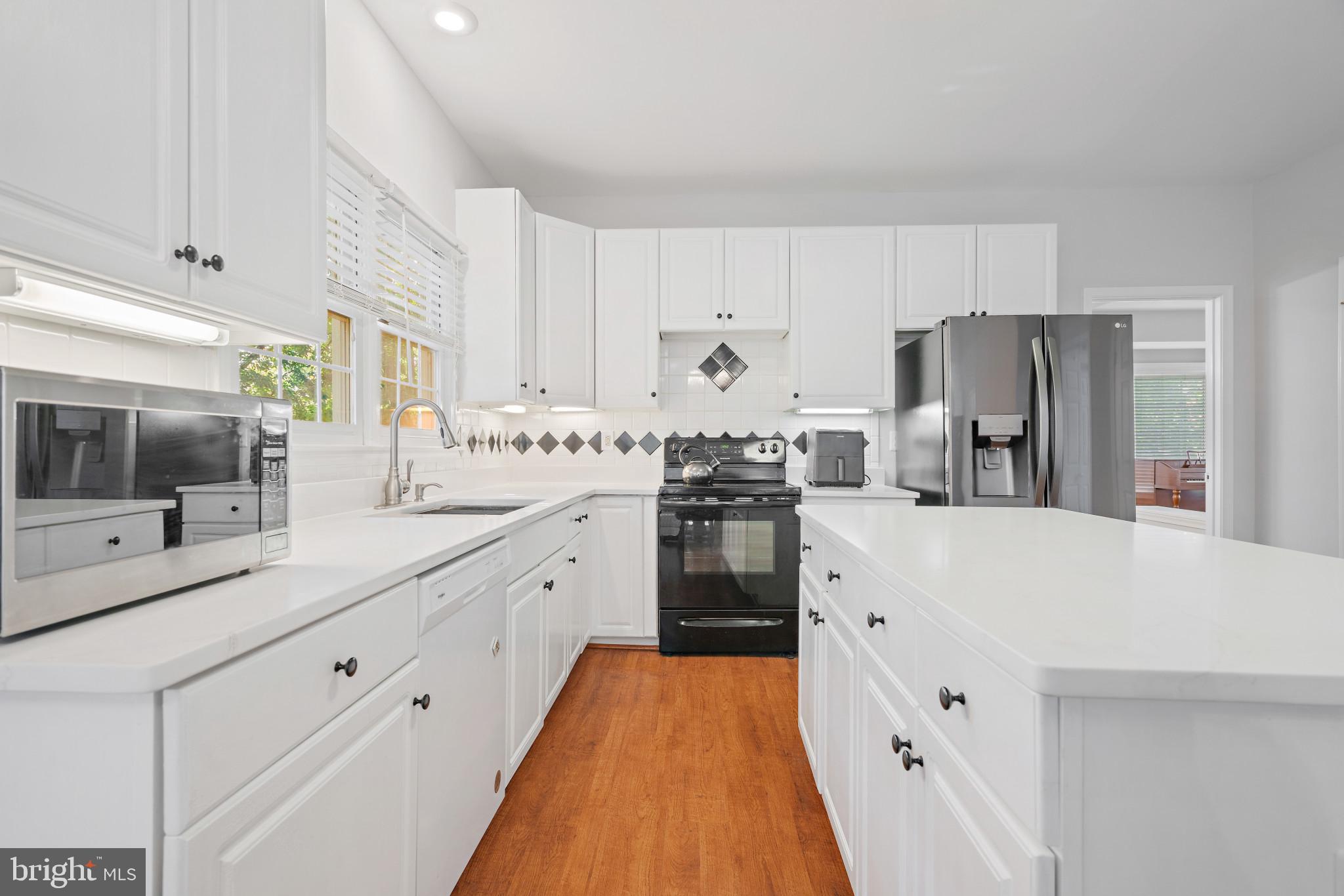 WELLINGTON/CLOVERHILL - Residential