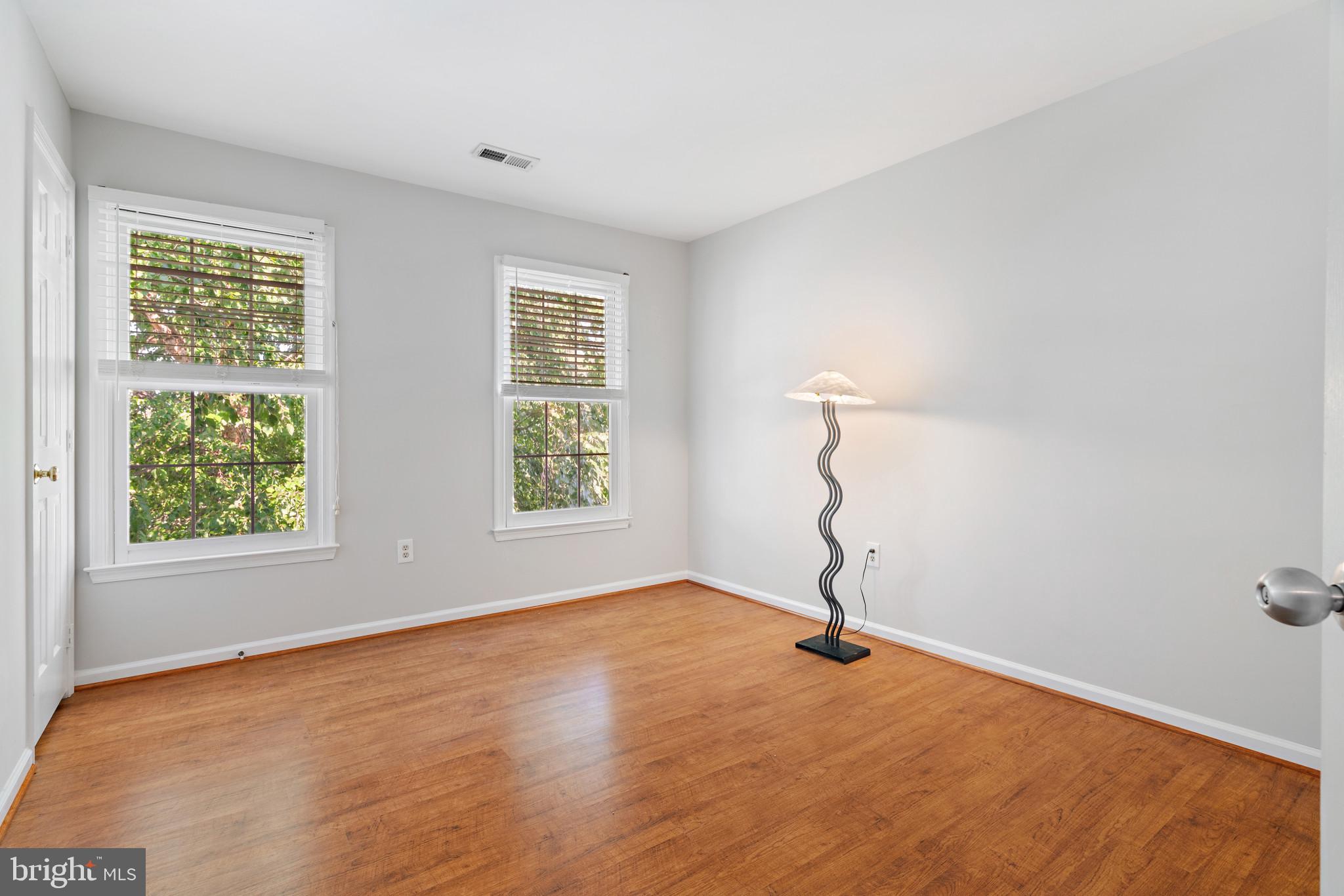 WELLINGTON/CLOVERHILL - Residential