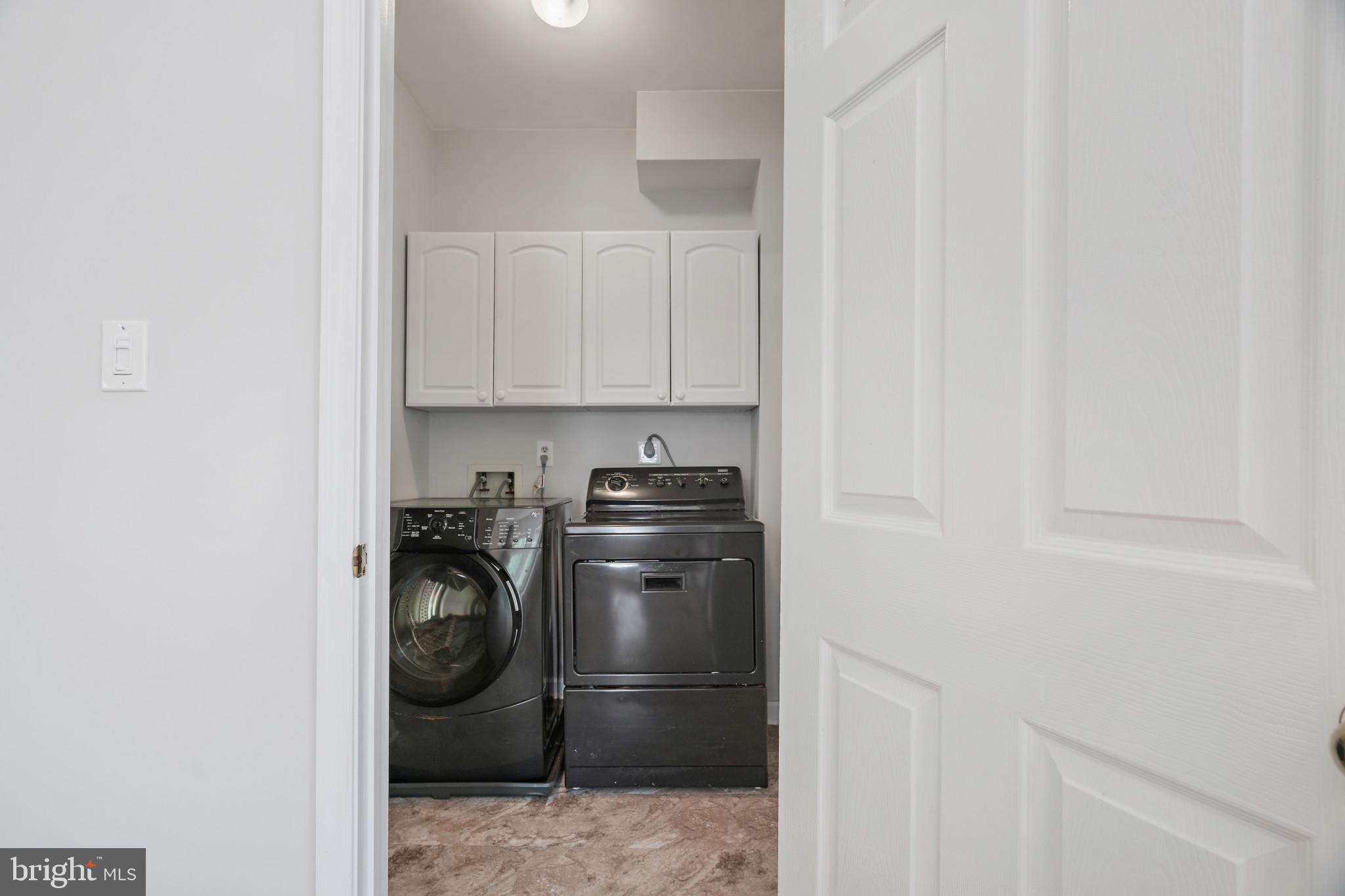 WELLINGTON/CLOVERHILL - Residential