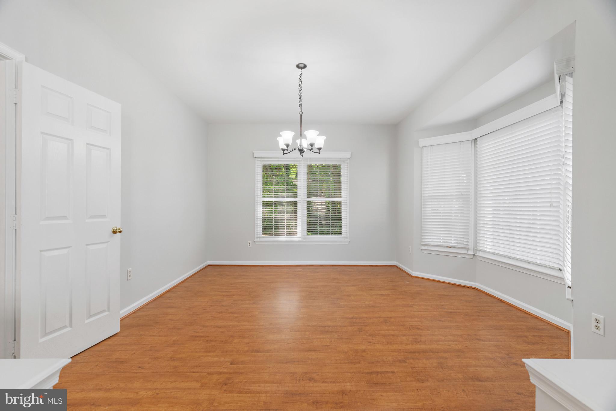 WELLINGTON/CLOVERHILL - Residential