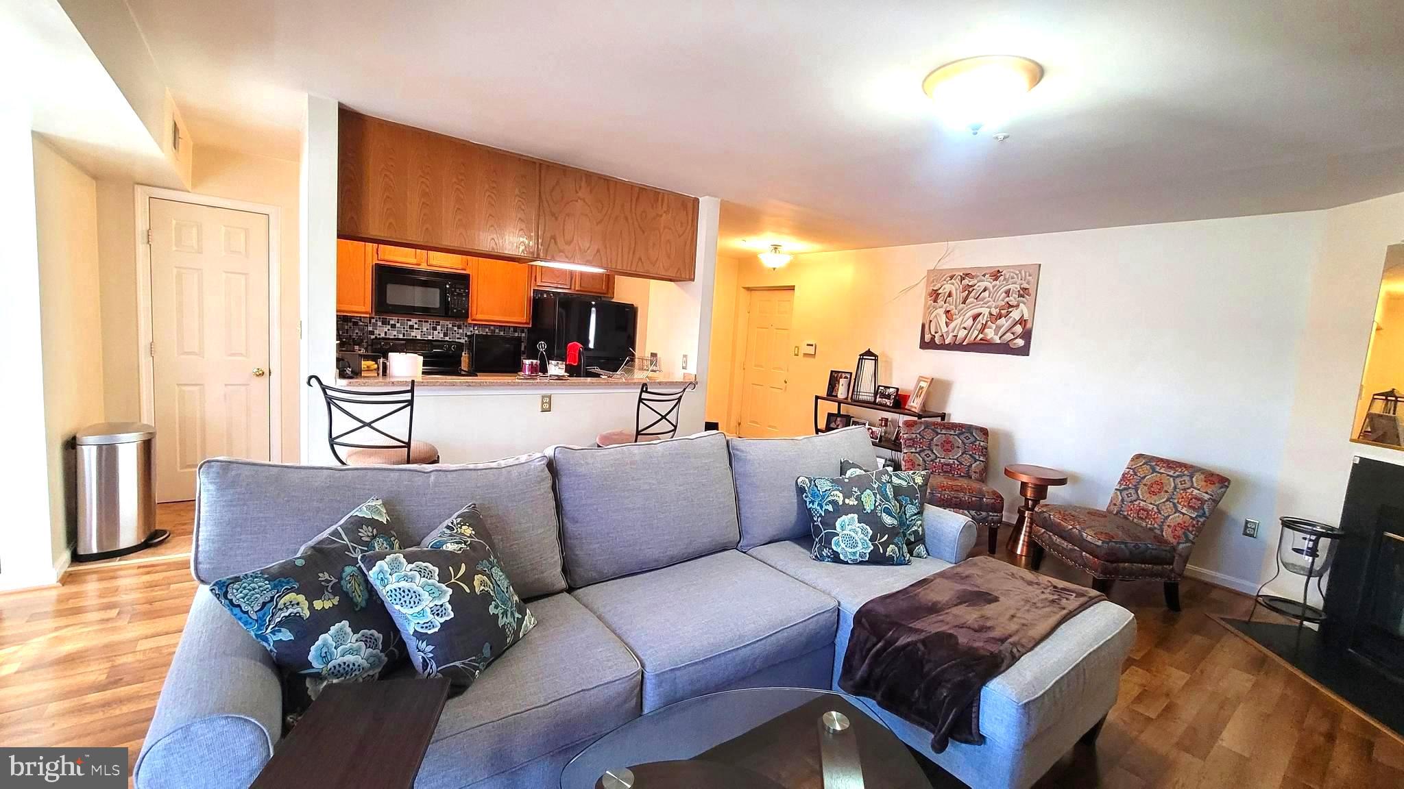 ROSECROFT COMMONS - Residential