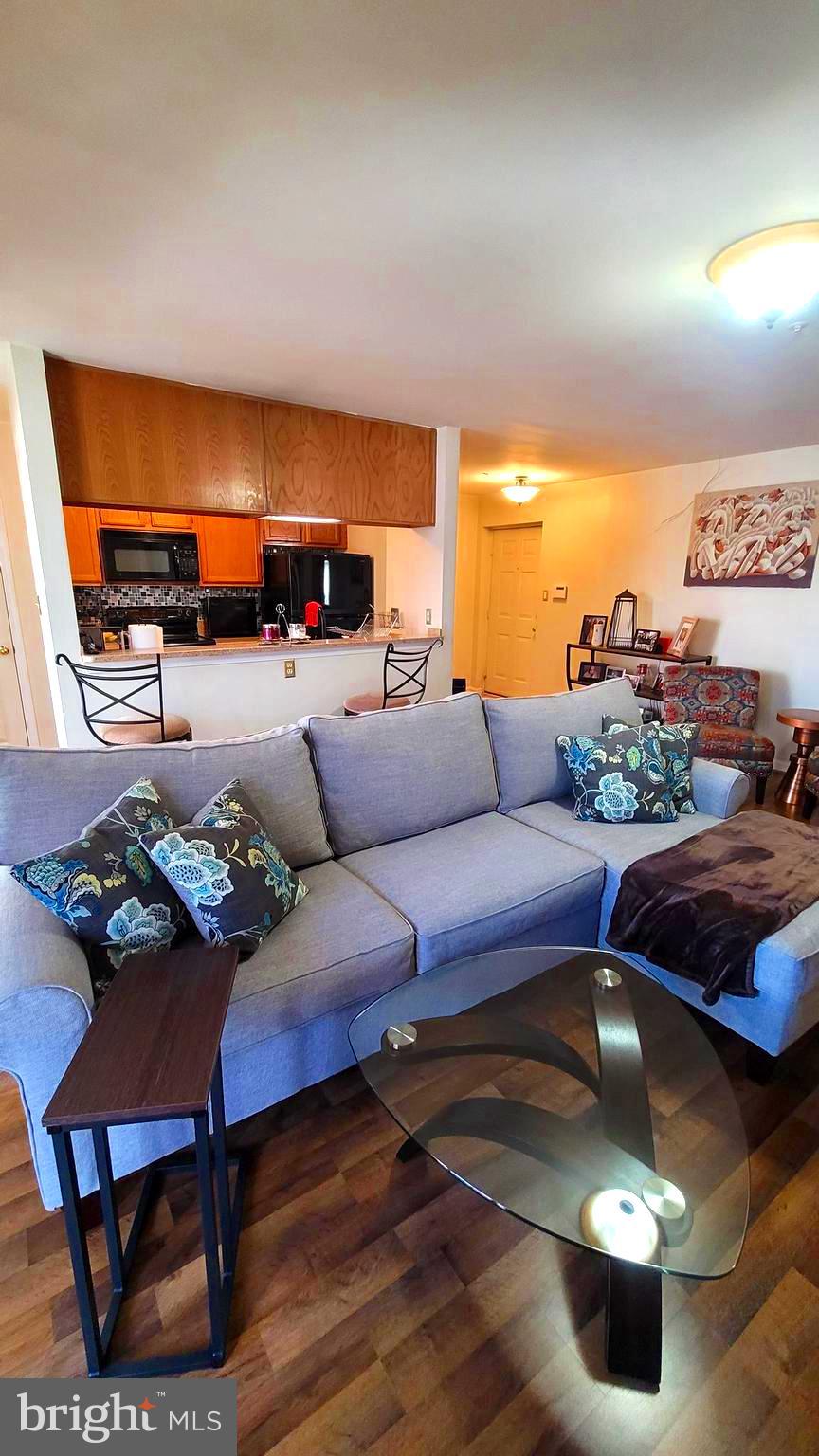 ROSECROFT COMMONS - Residential