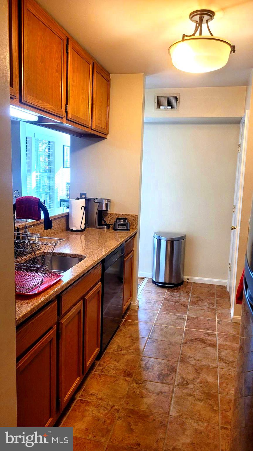 2061 ALICE AVENUE 2061-303