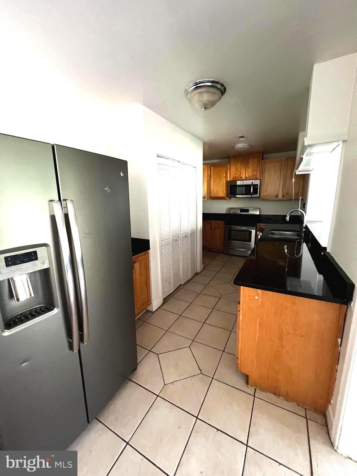 HOLMES RUN PARK - Residential