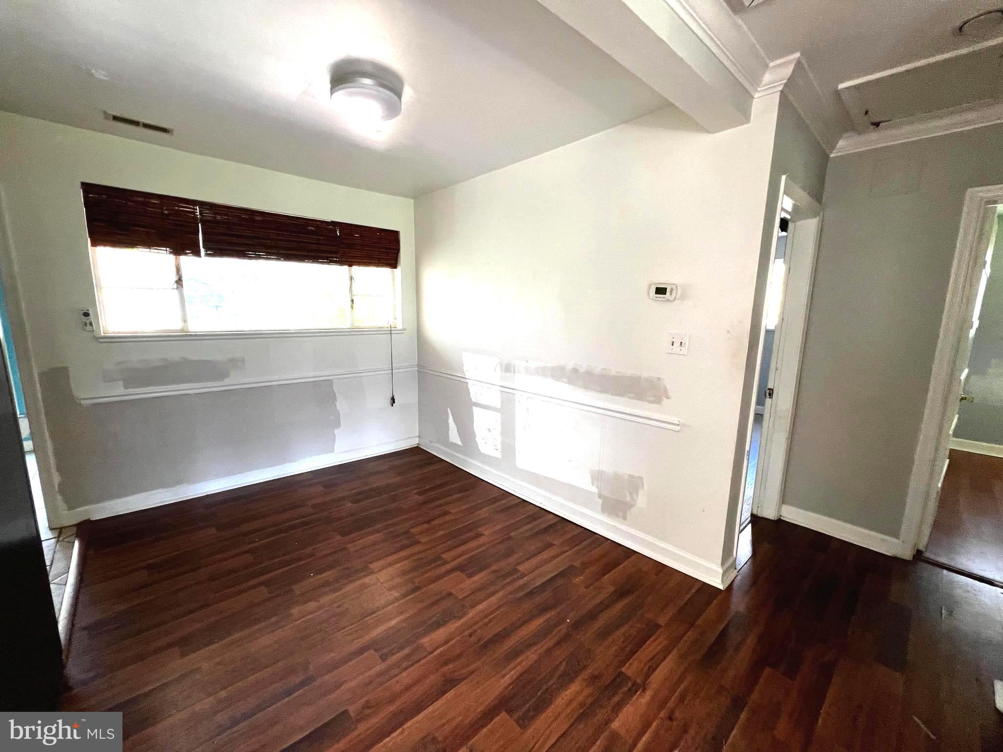 HOLMES RUN PARK - Residential