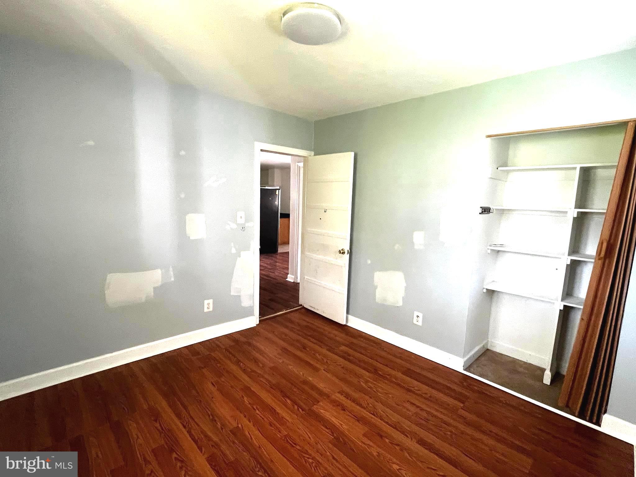 HOLMES RUN PARK - Residential