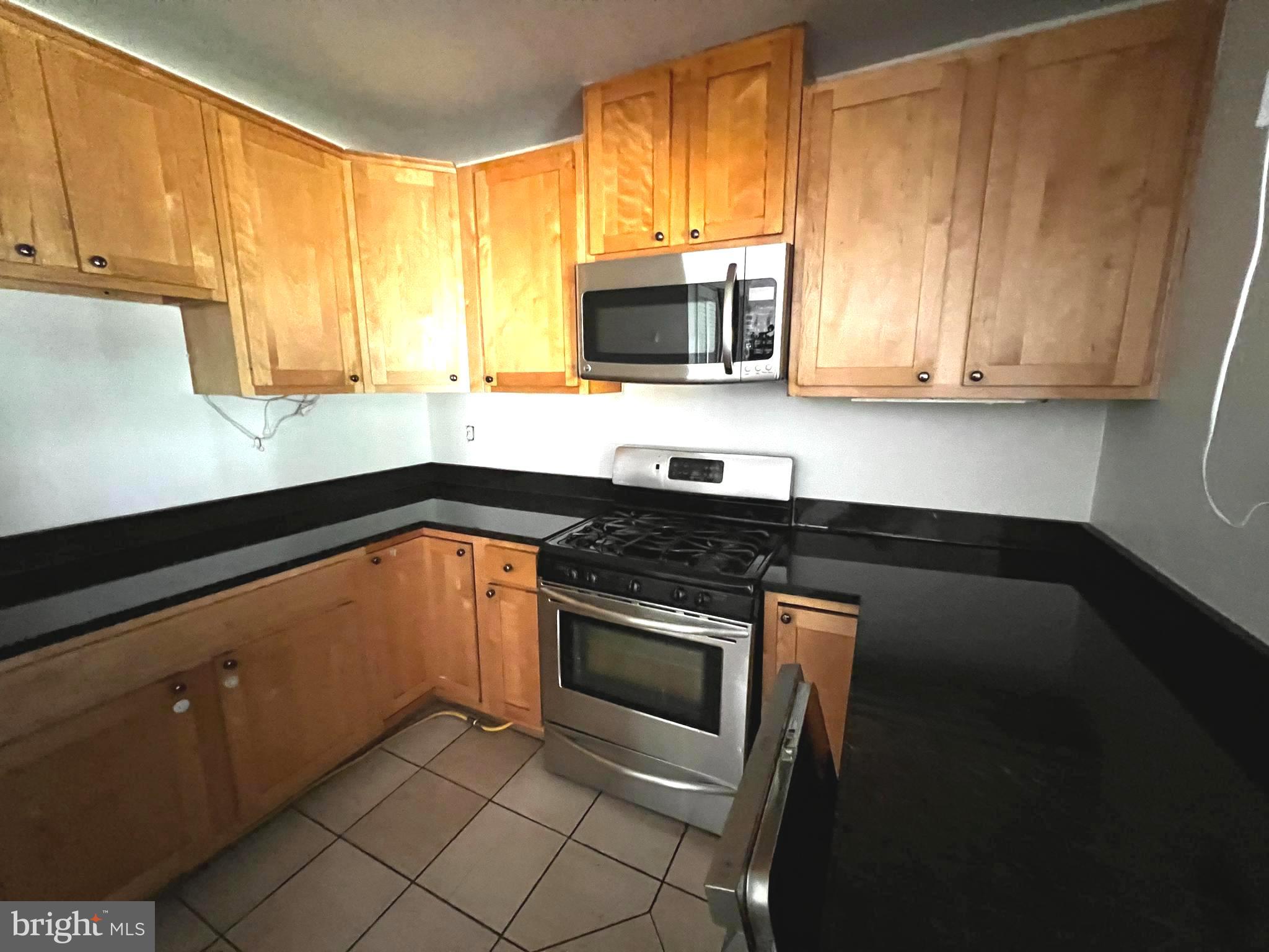 HOLMES RUN PARK - Residential