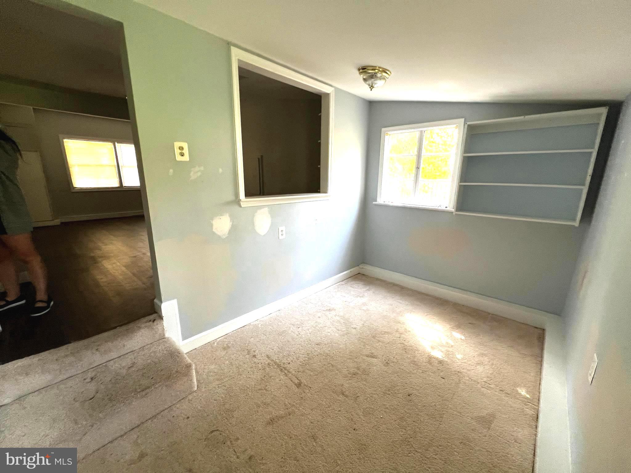 HOLMES RUN PARK - Residential