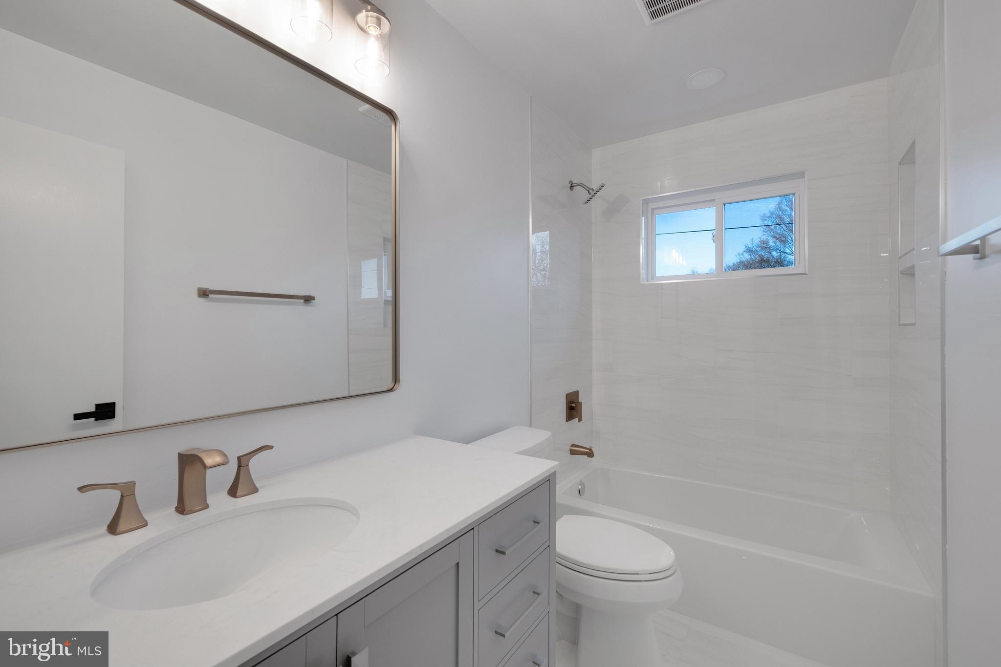 ASHBURTON - Residential Lease