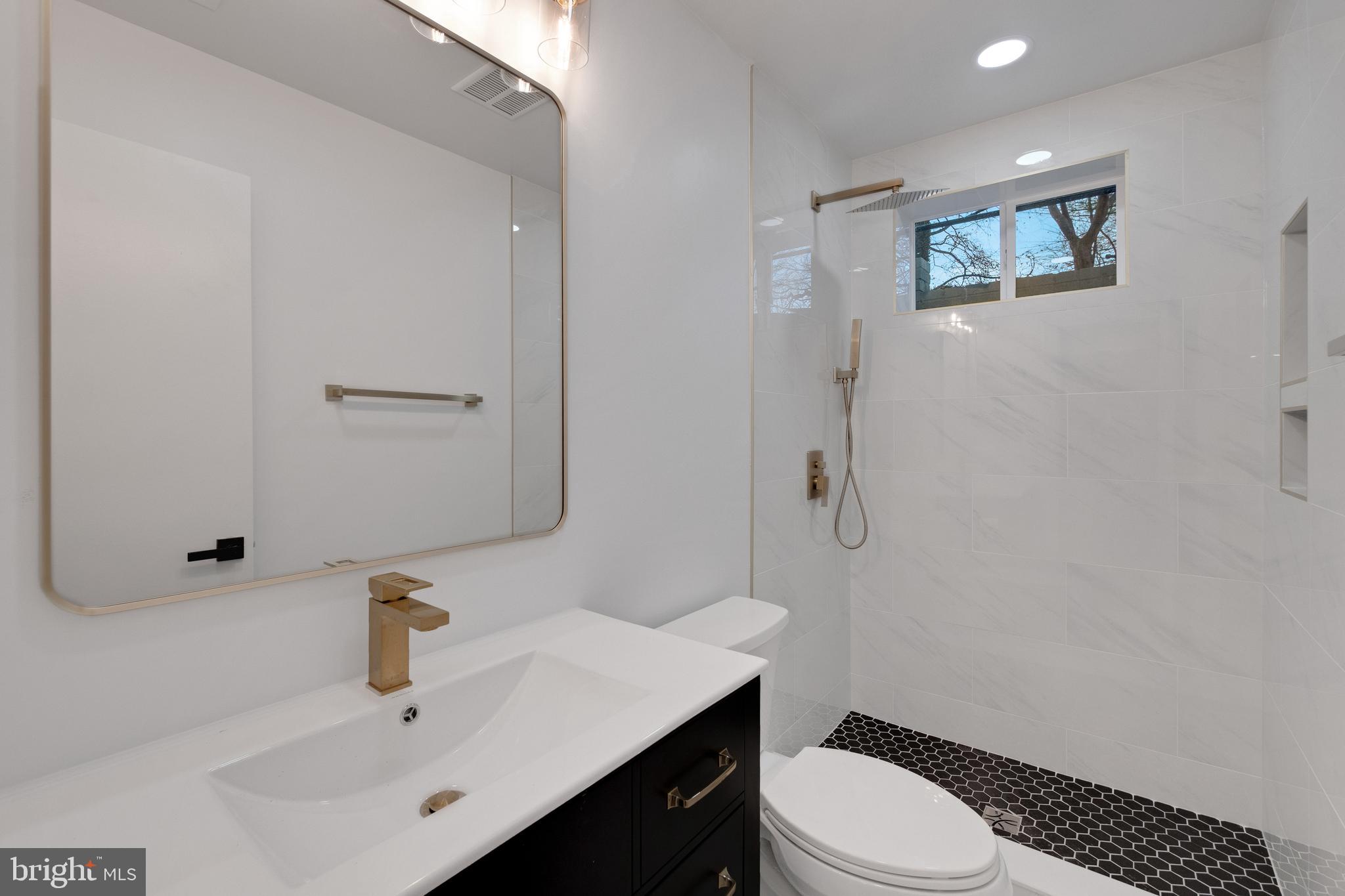 ASHBURTON - Residential Lease