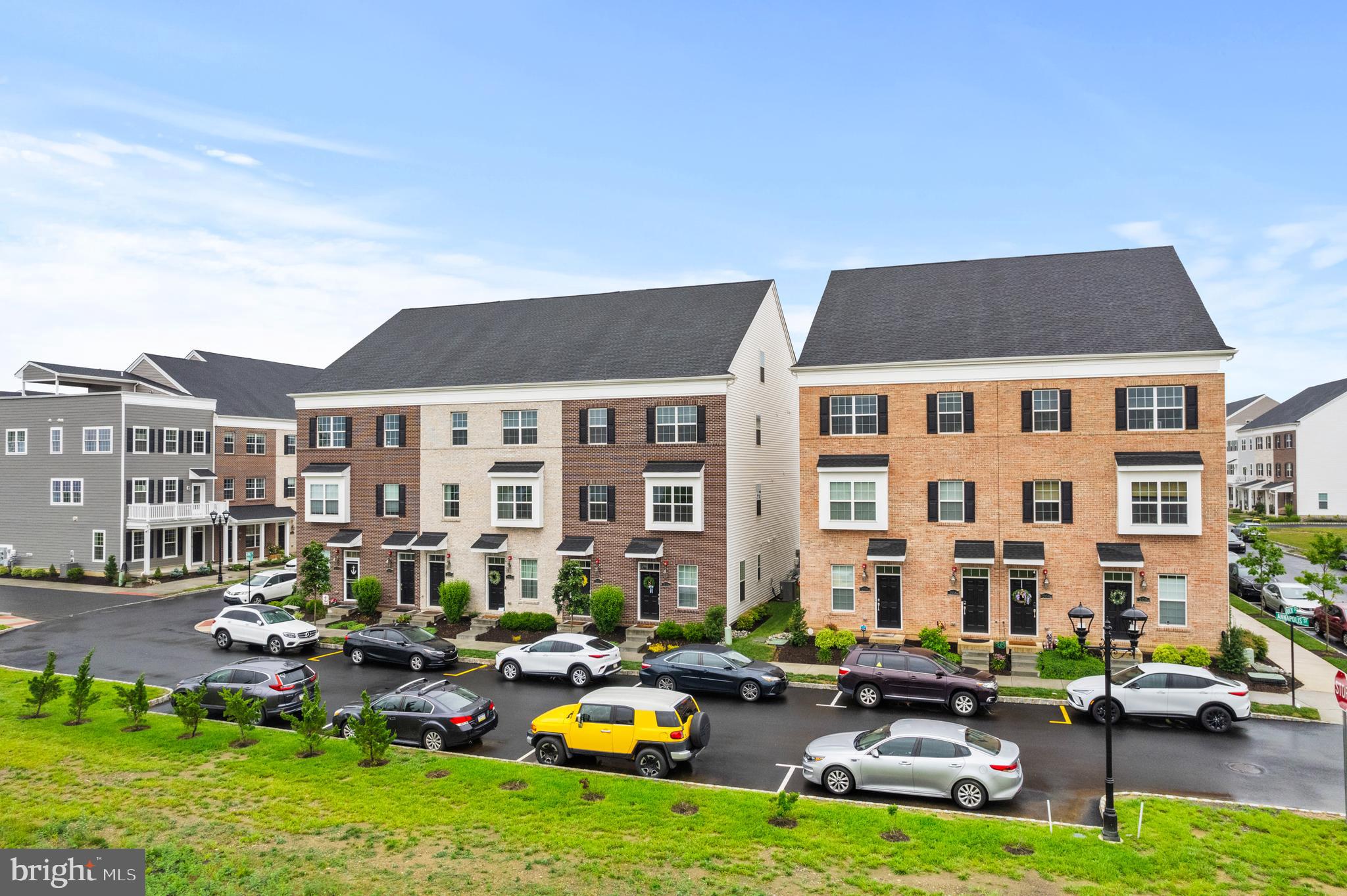 WATERSIDE - Residential Lease