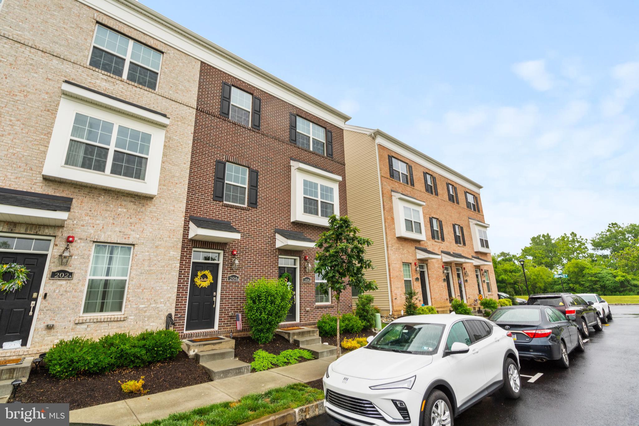 WATERSIDE - Residential Lease