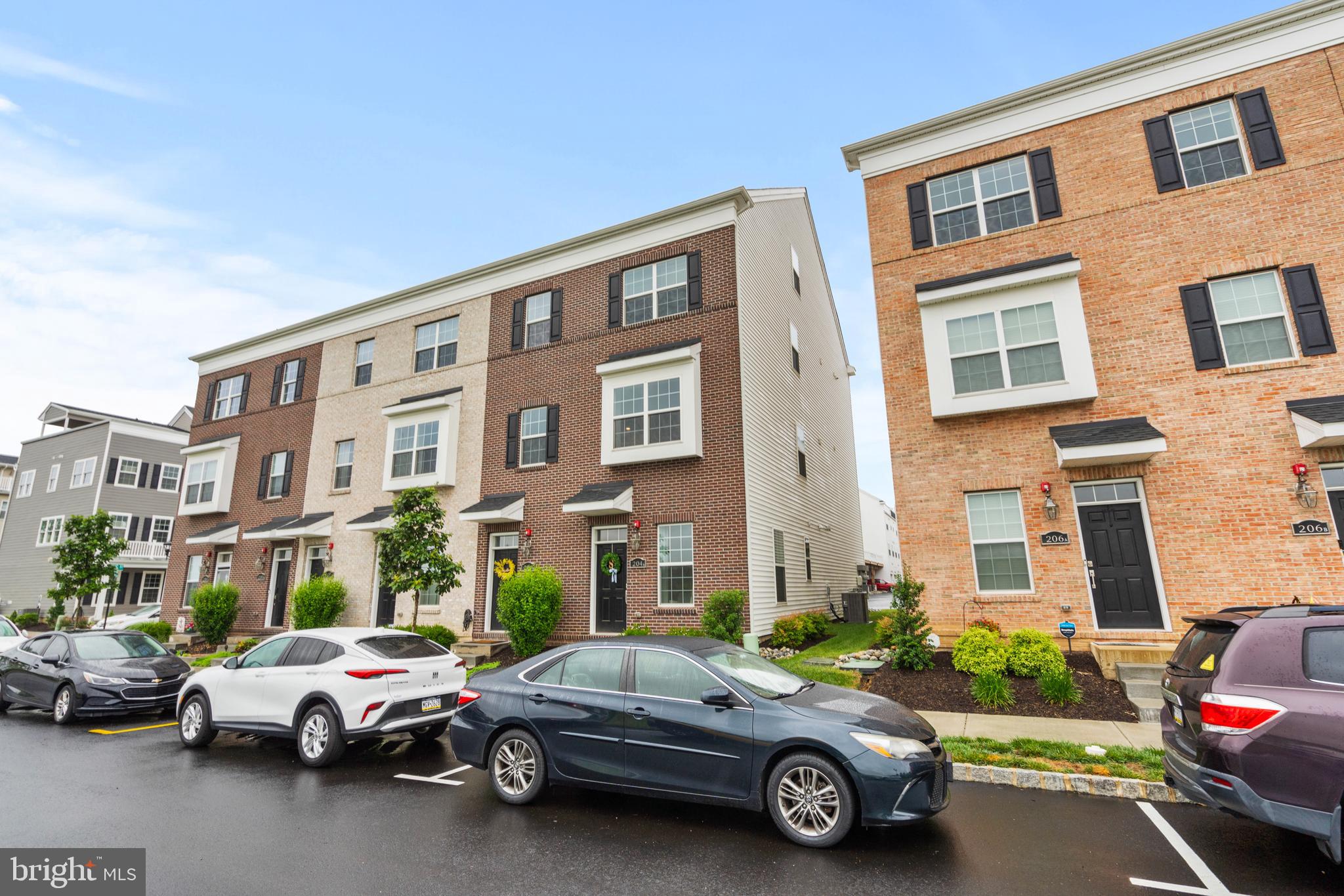 WATERSIDE - Residential Lease