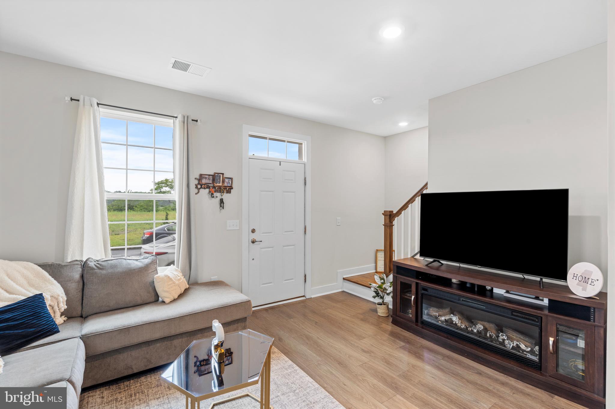 WATERSIDE - Residential Lease