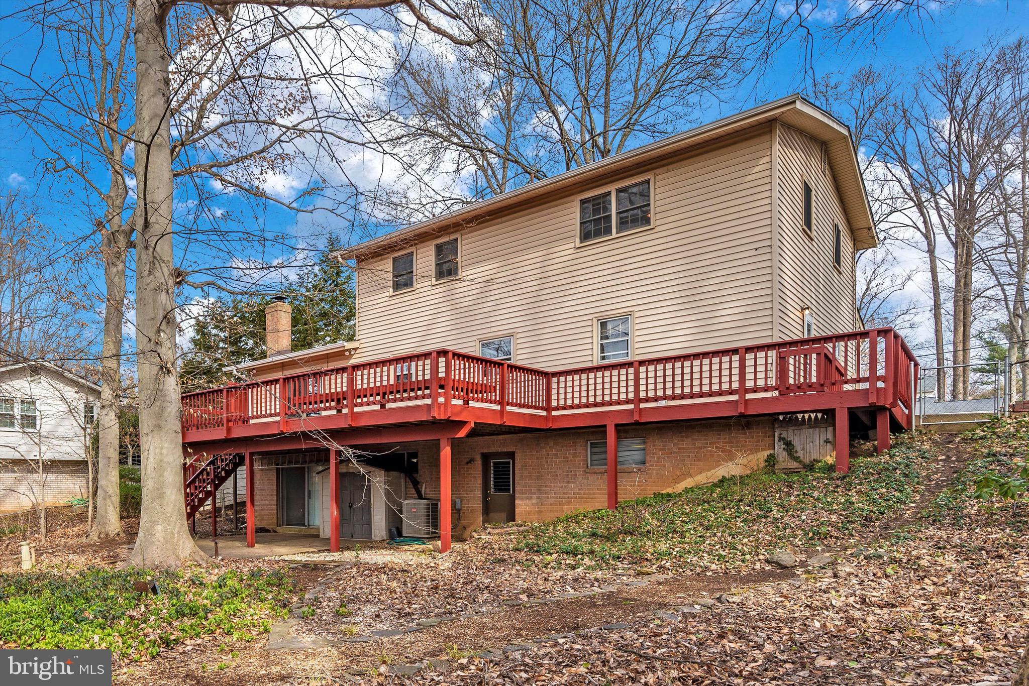 BEL PRE WOODS - Residential