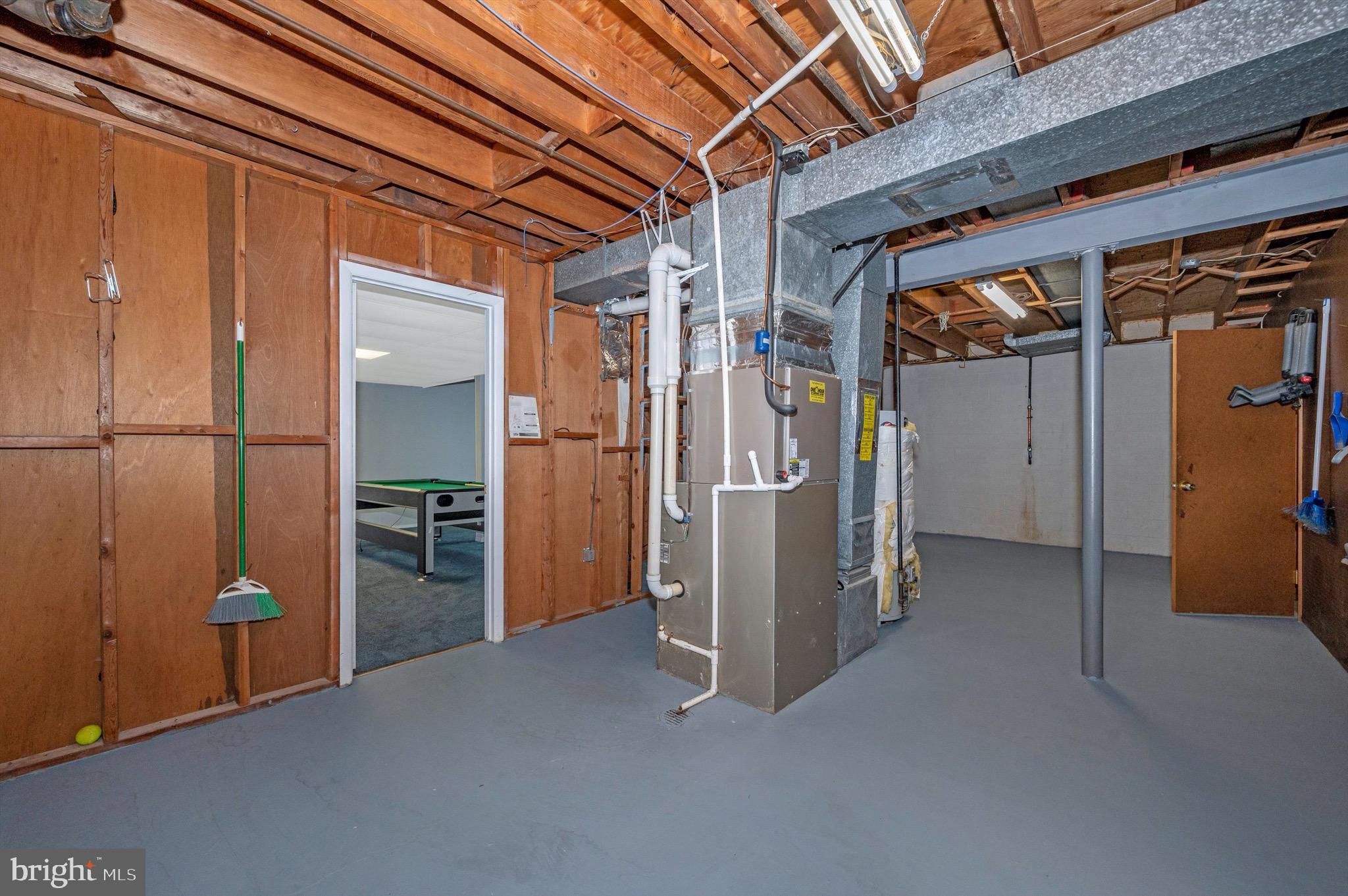 BEL PRE WOODS - Residential