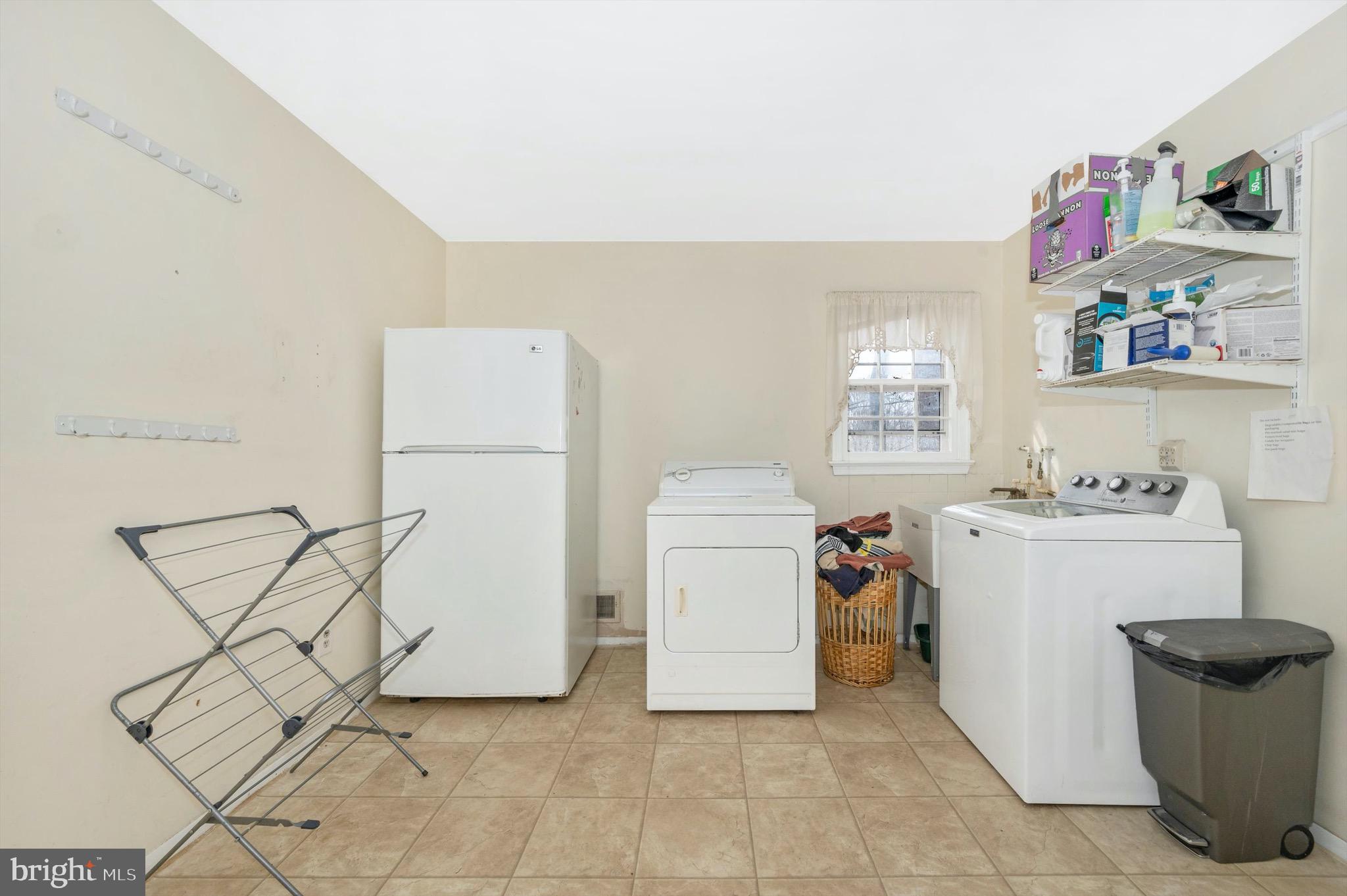 BEL PRE WOODS - Residential