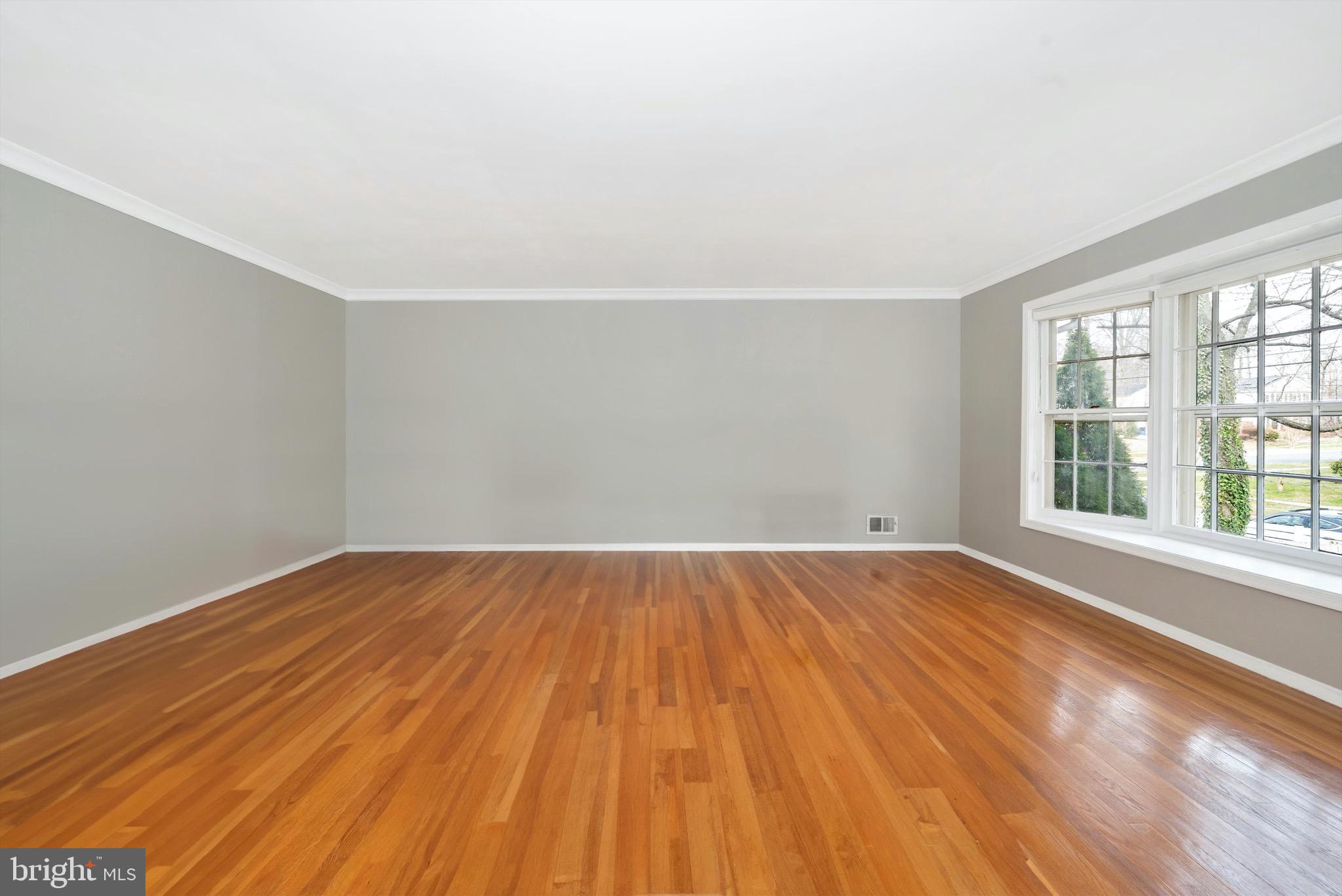 BEL PRE WOODS - Residential