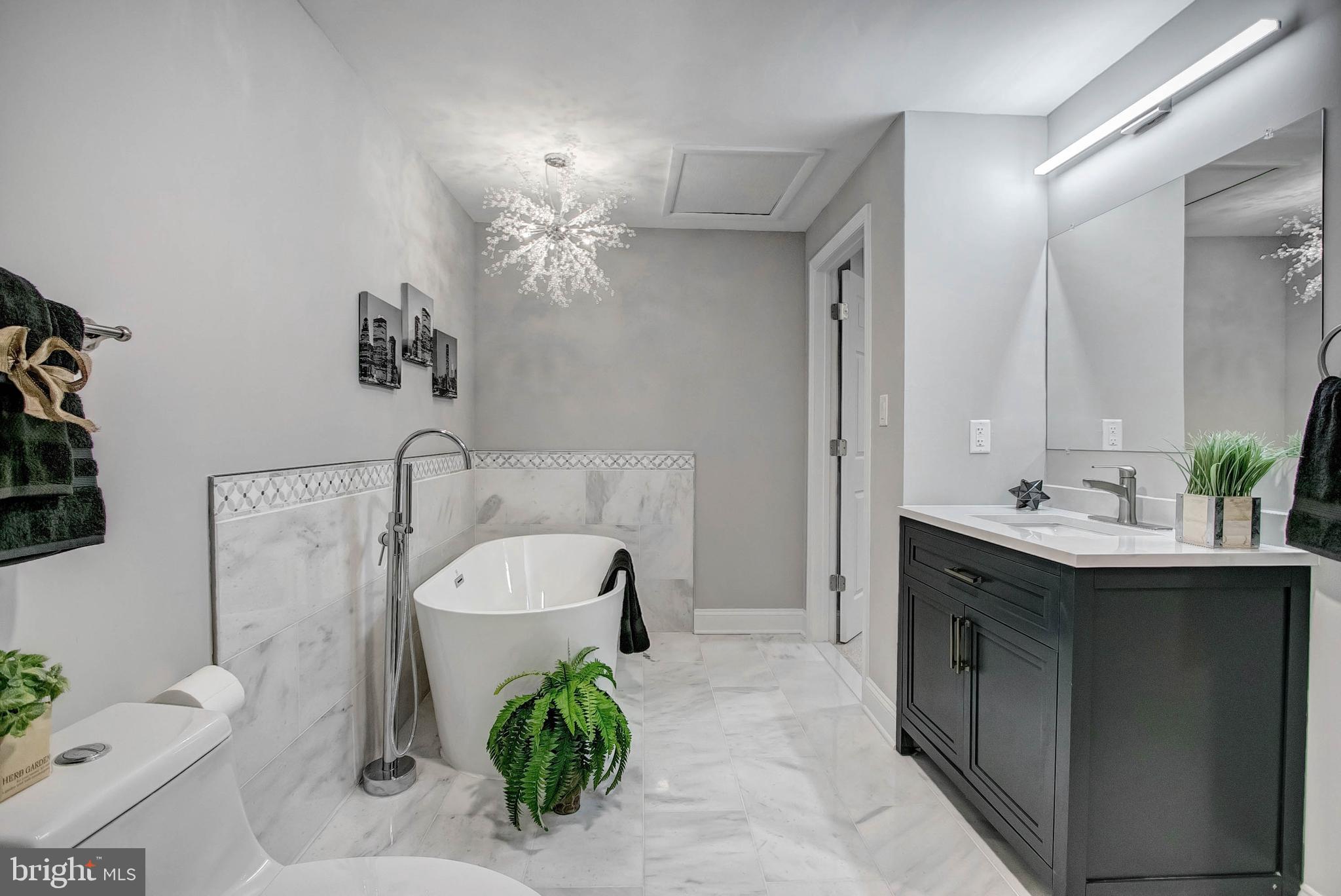 WESTHAMPTON TOWNHOUSES P - Residential