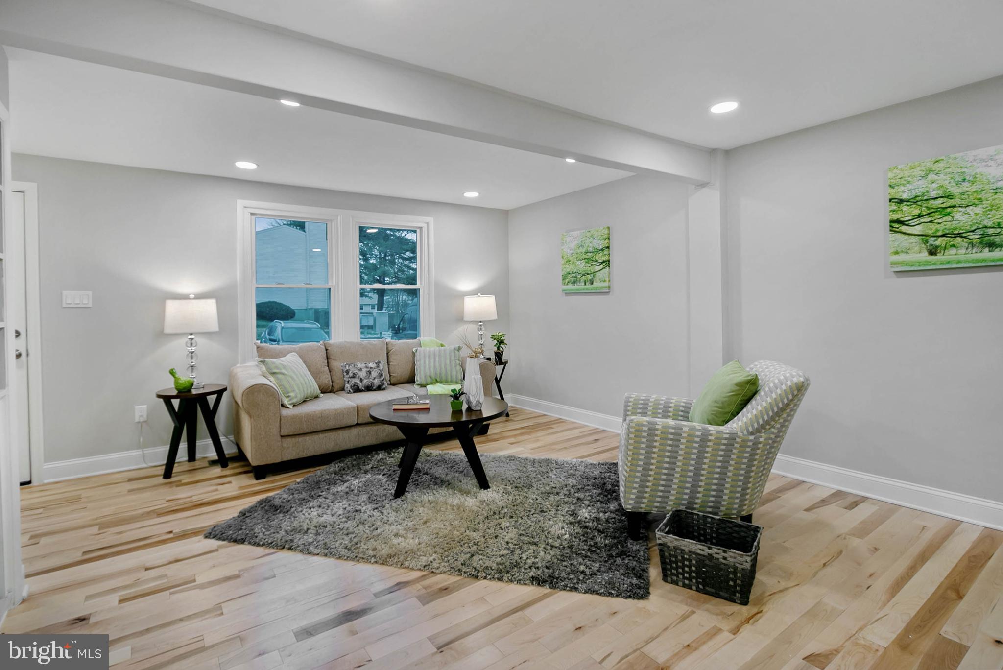 WESTHAMPTON TOWNHOUSES P - Residential