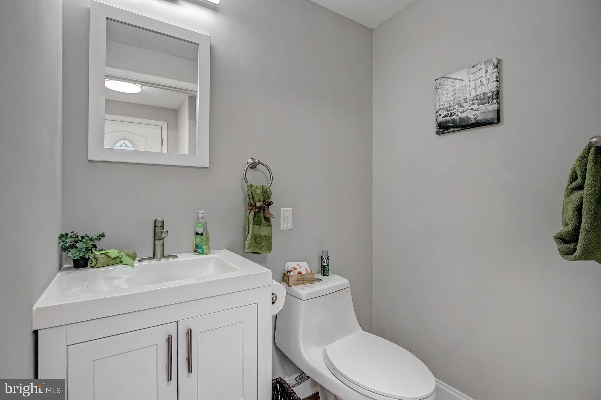 WESTHAMPTON TOWNHOUSES P - Residential