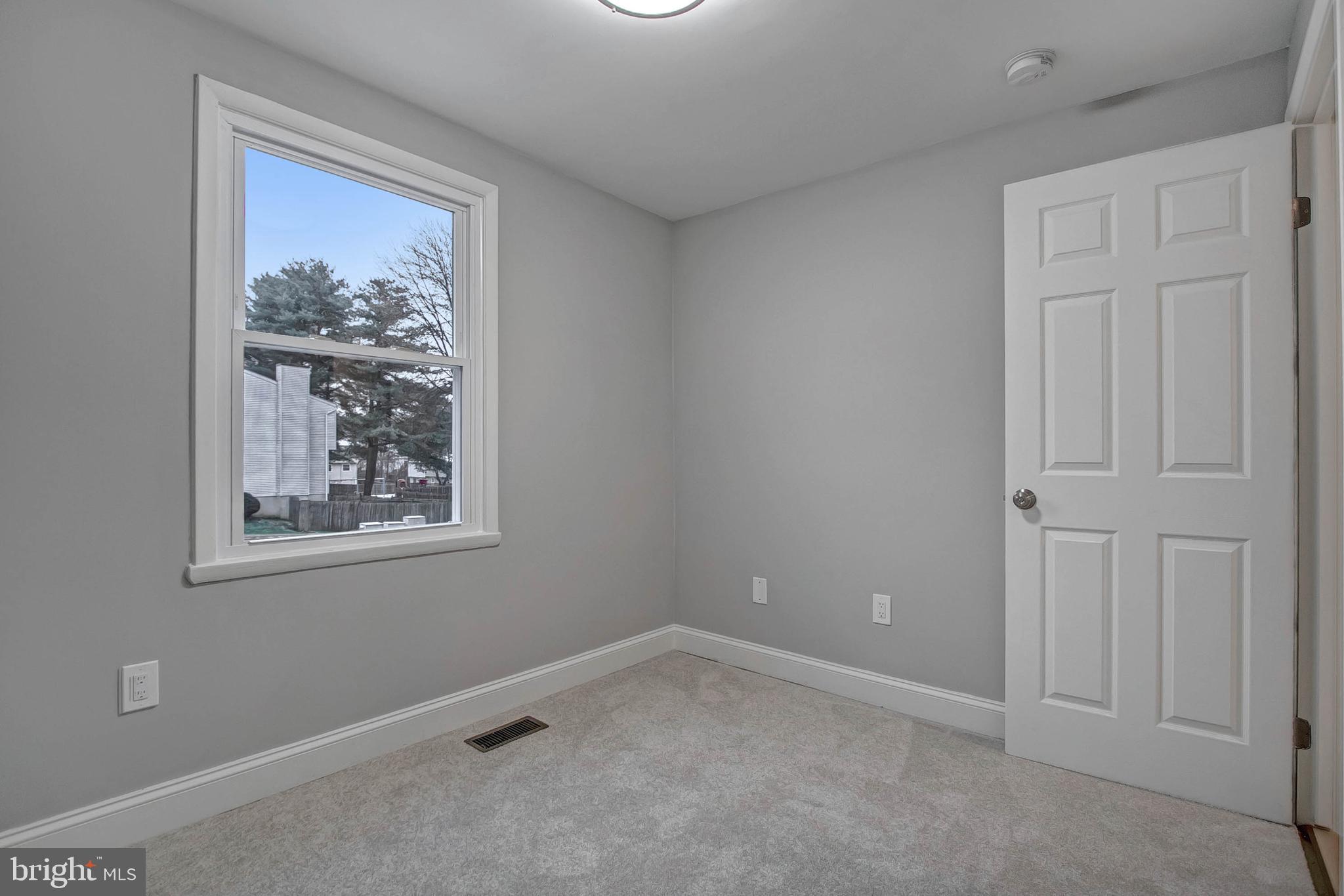 WESTHAMPTON TOWNHOUSES P - Residential