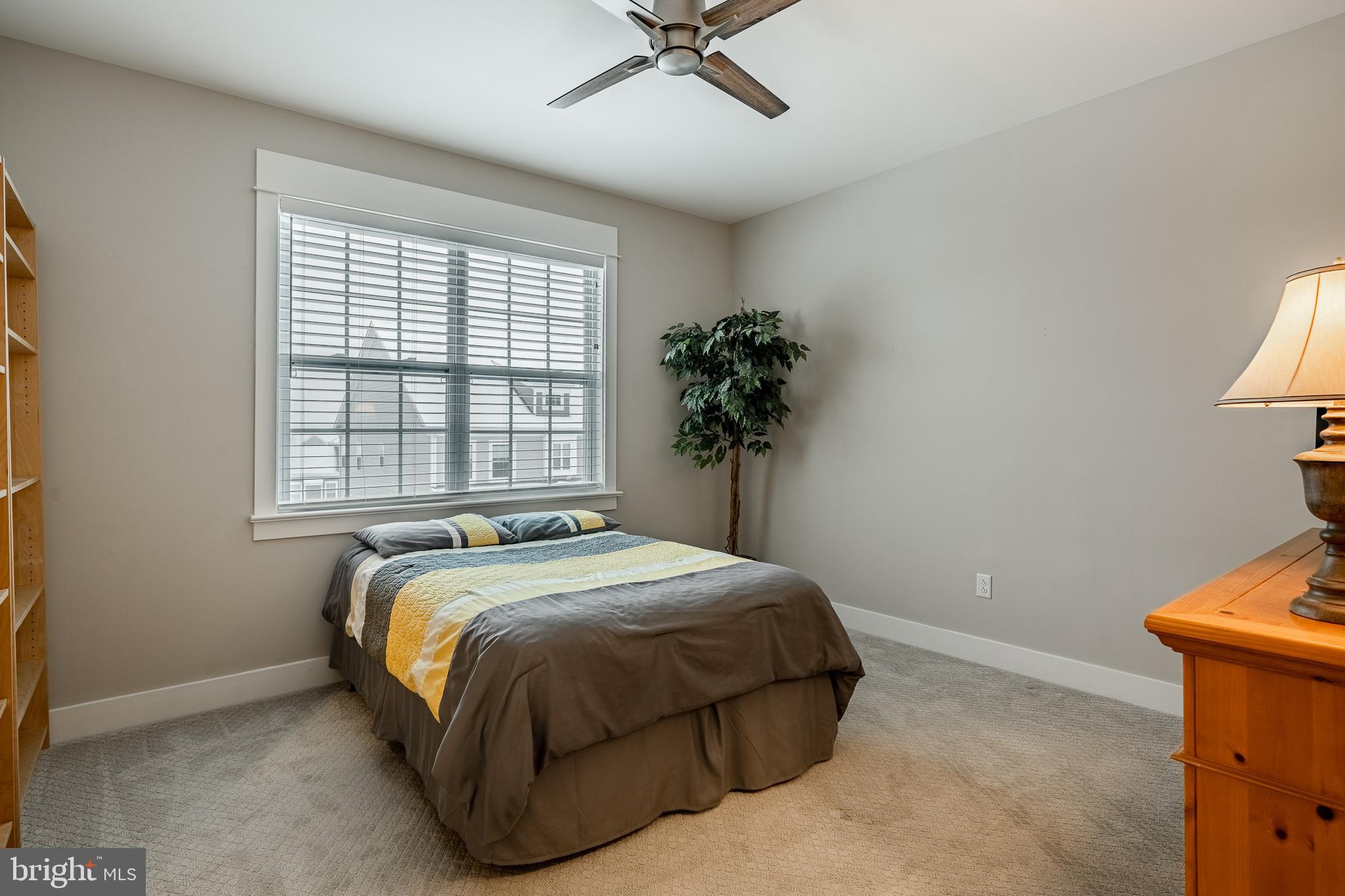 SPRING OAK - Residential